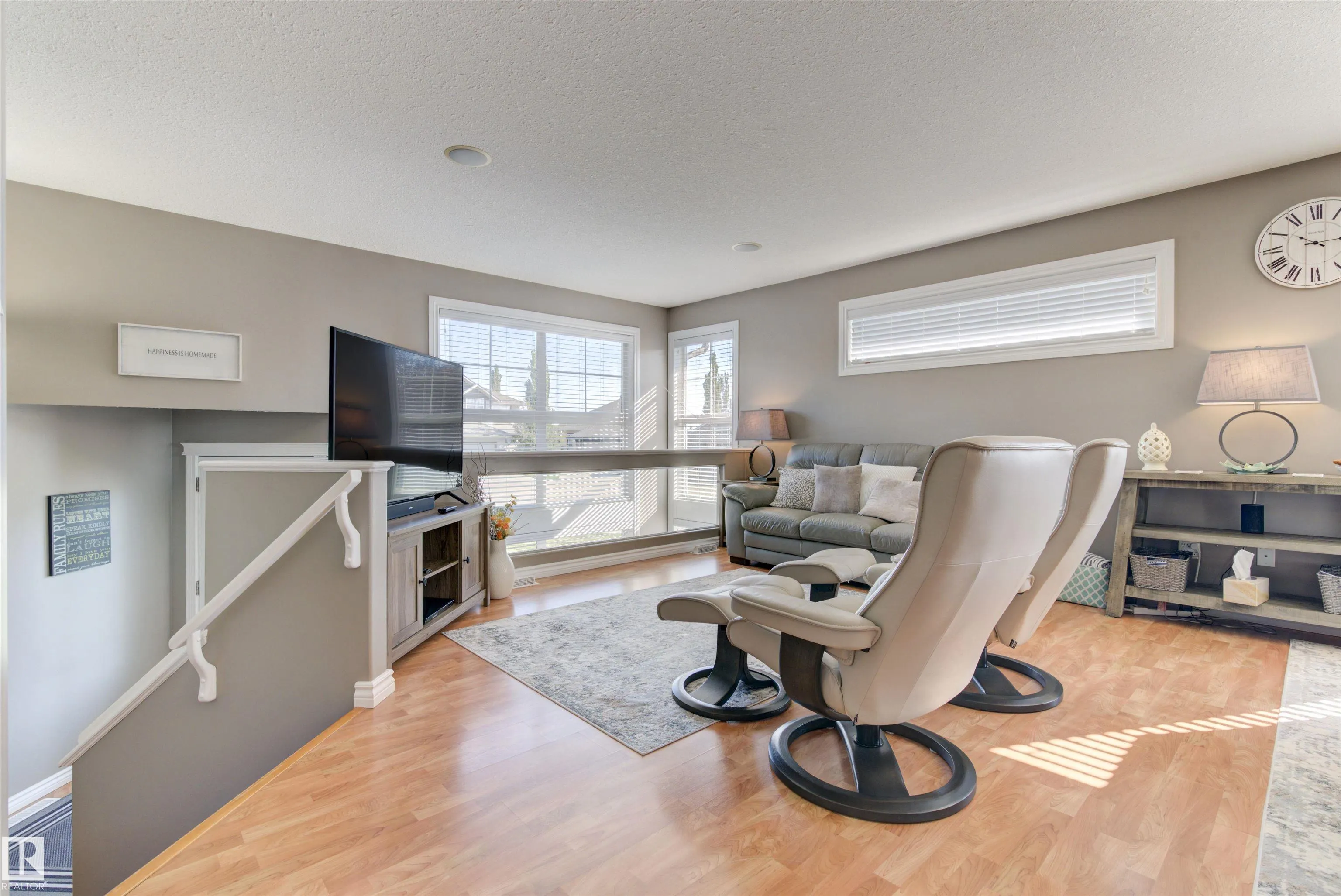 153 Ridgeland Crescent