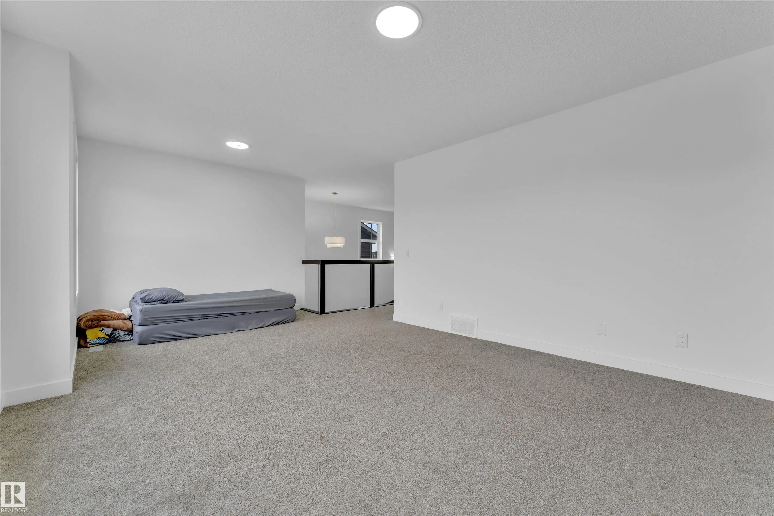 17711 73 Street