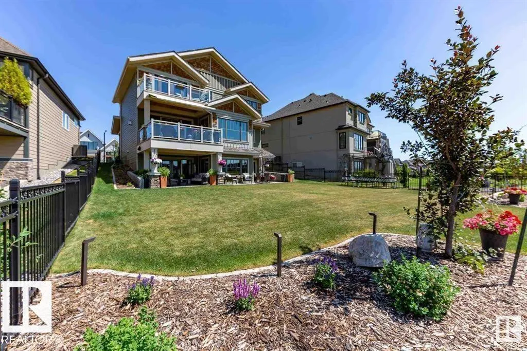 636 HOWATT Drive