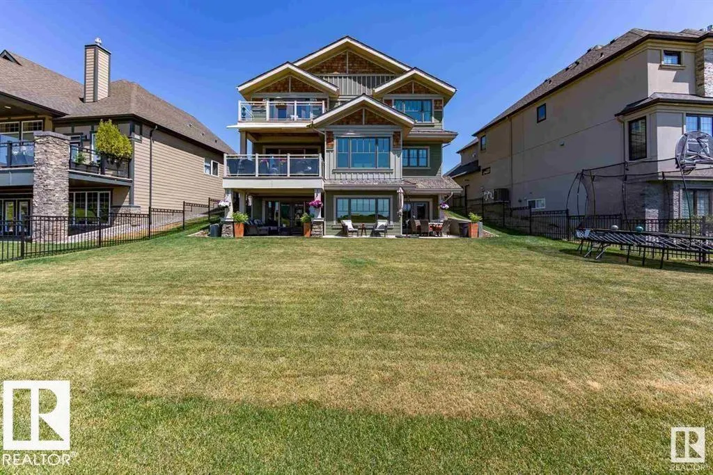 636 HOWATT Drive