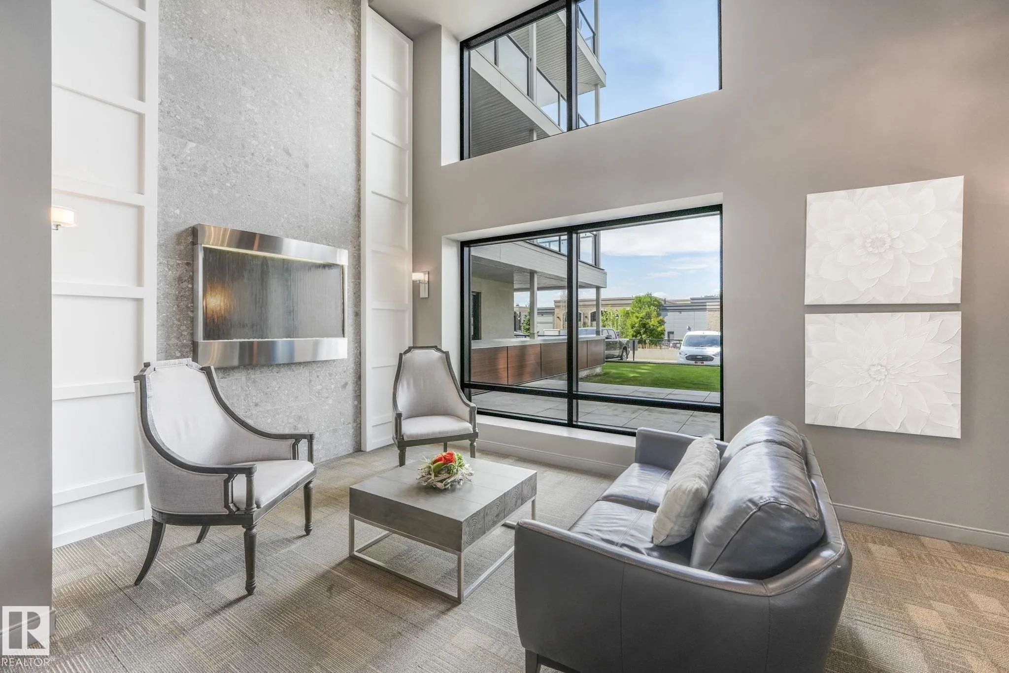 200 BELLEROSE Drive