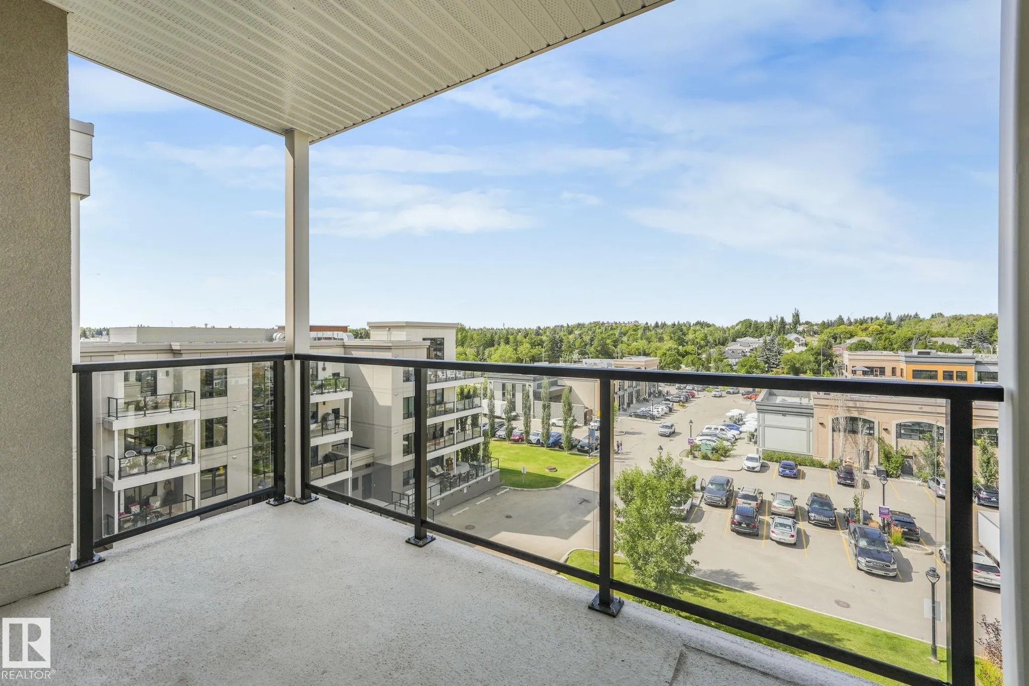 200 BELLEROSE Drive