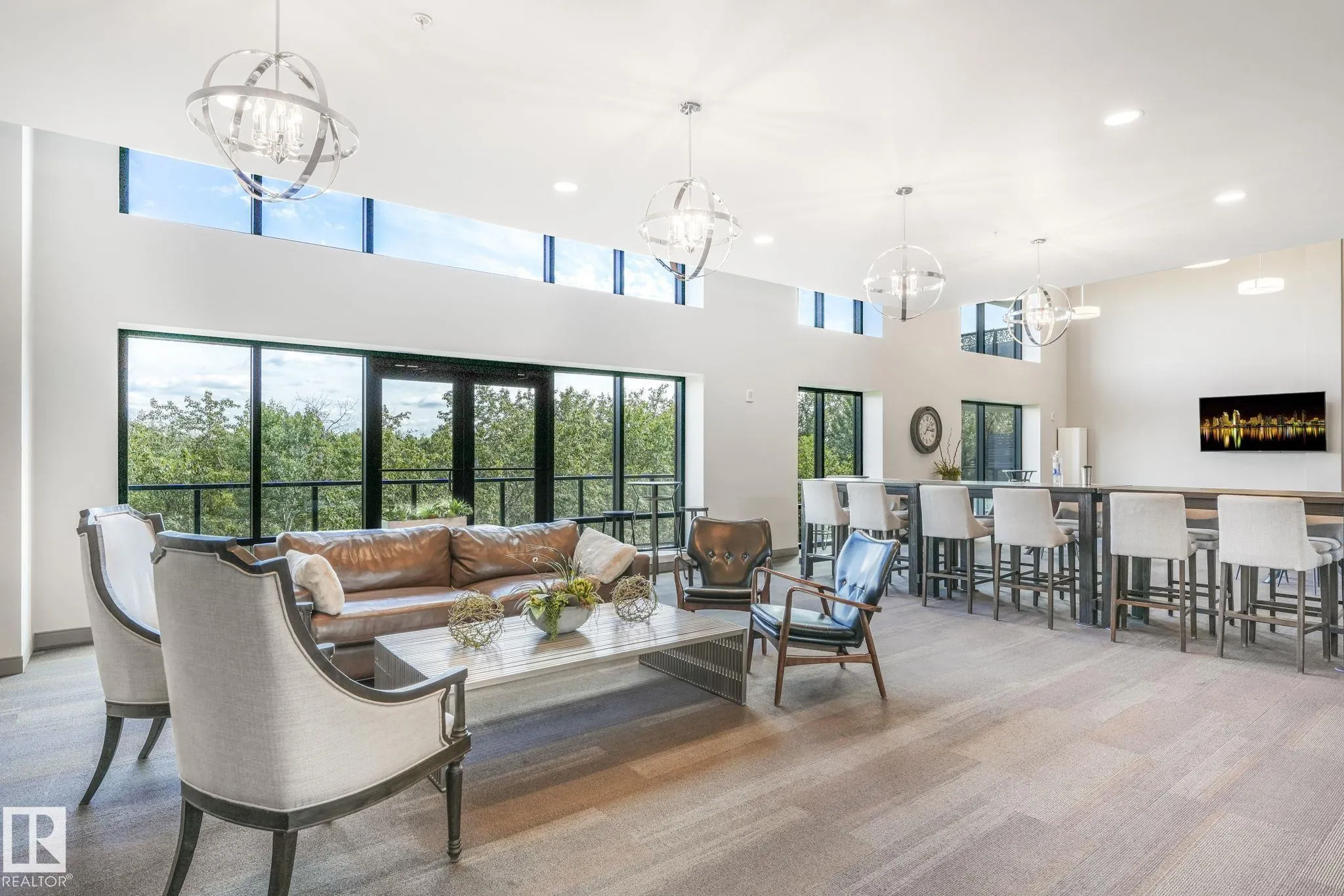 200 BELLEROSE Drive