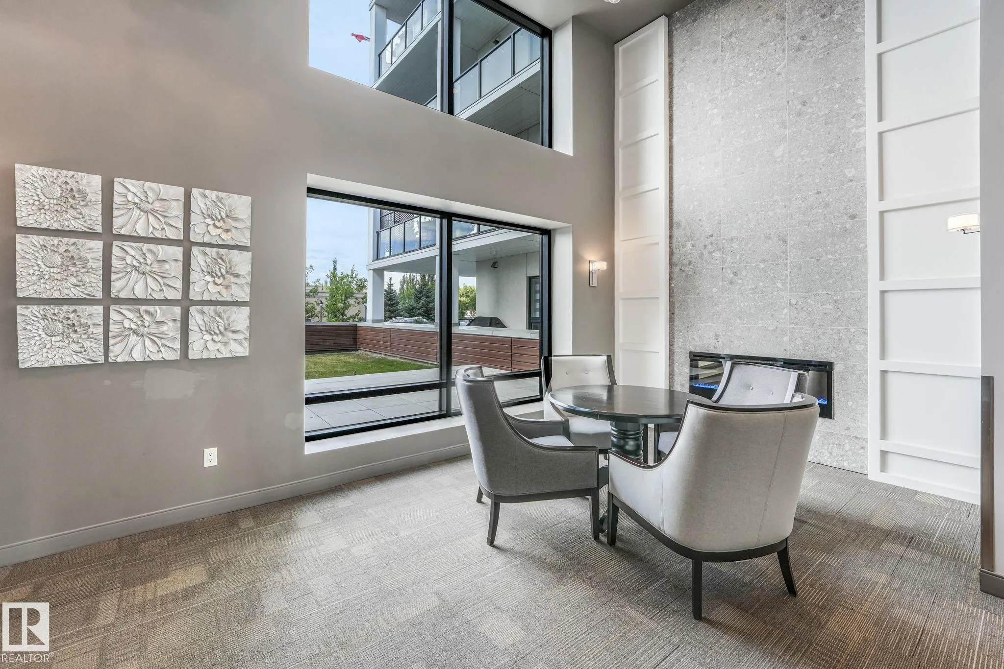 200 BELLEROSE Drive