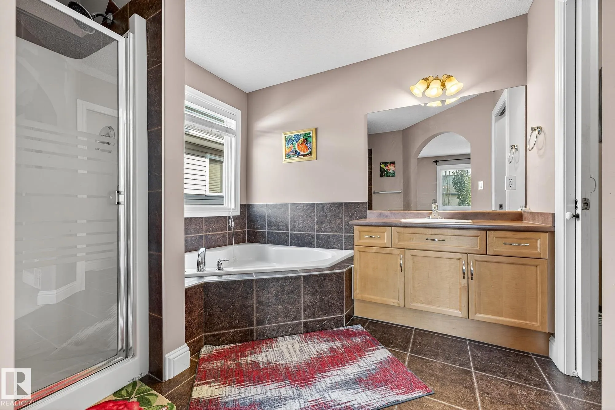 8429 SLOANE Crescent