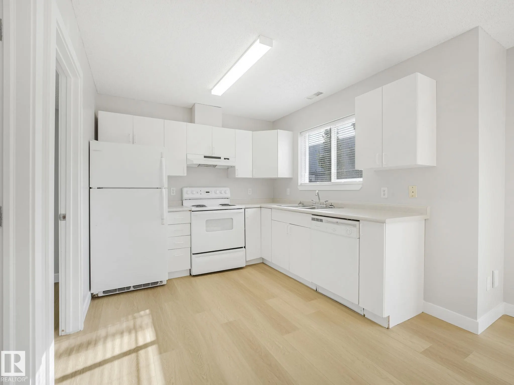 180 Bridgeport Boulevard