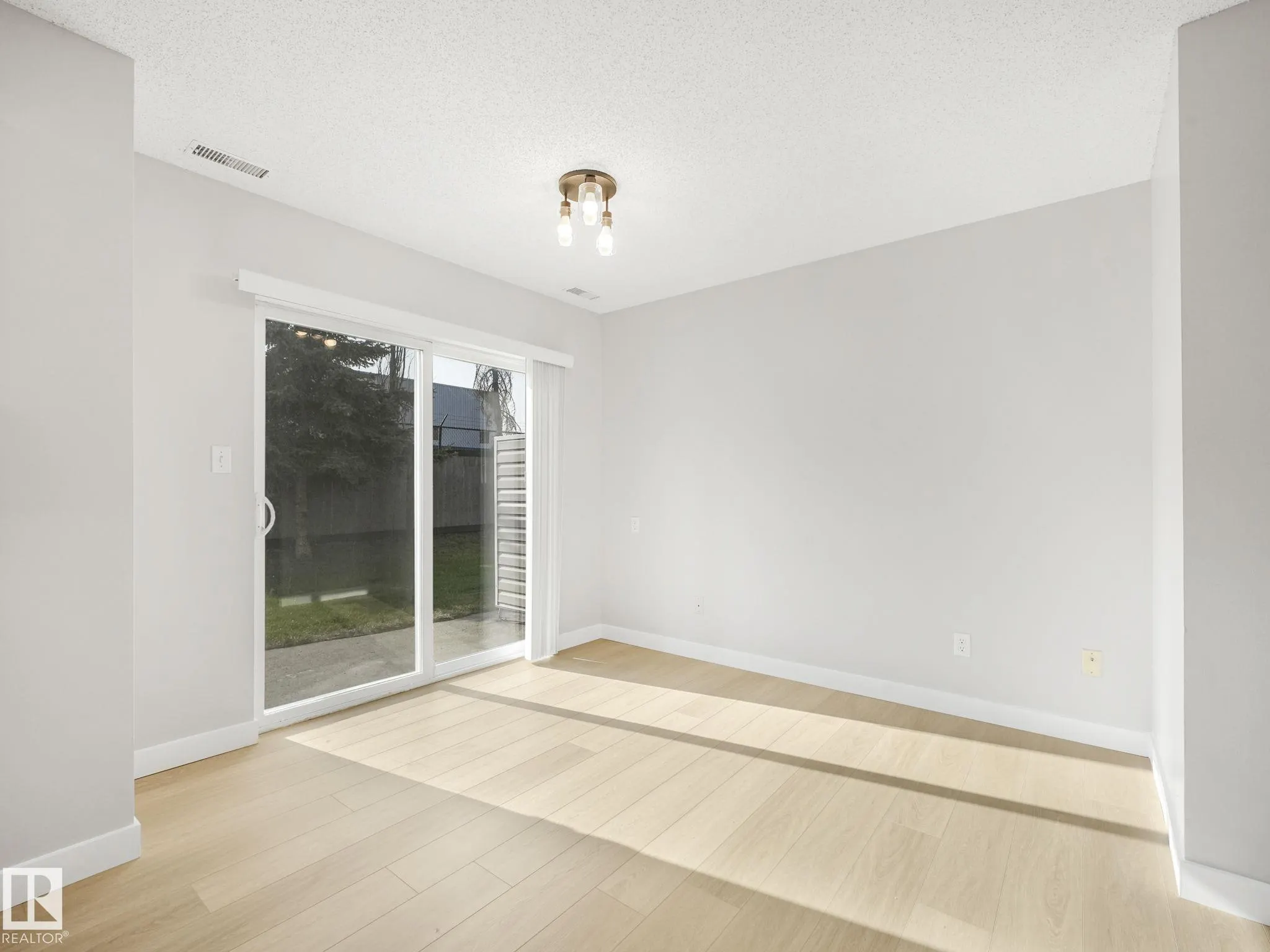 180 Bridgeport Boulevard