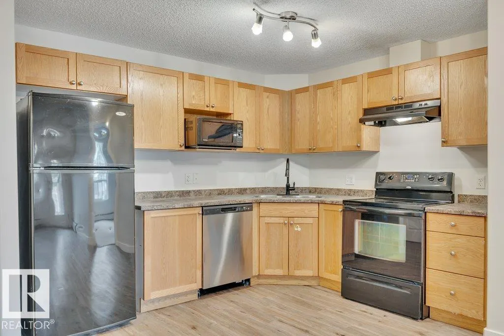 7335 SOUTH TERWILLEGAR Drive
