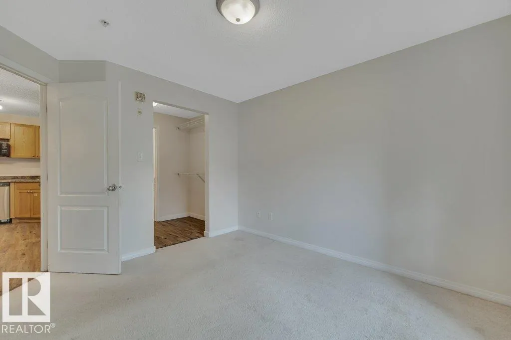 7335 SOUTH TERWILLEGAR Drive