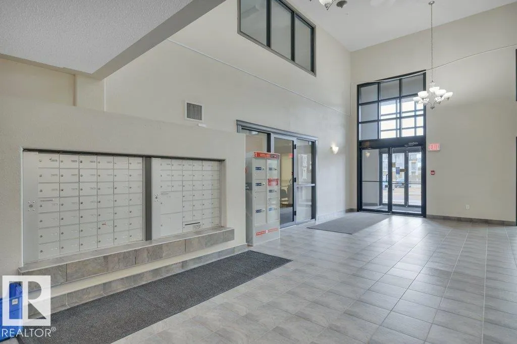 7335 SOUTH TERWILLEGAR Drive