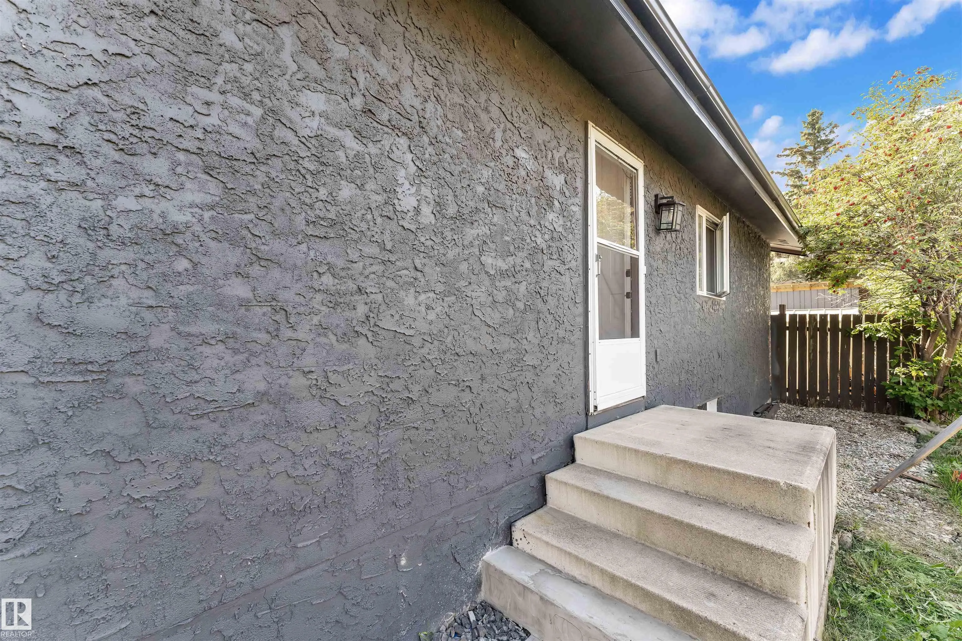 3711 17A Avenue