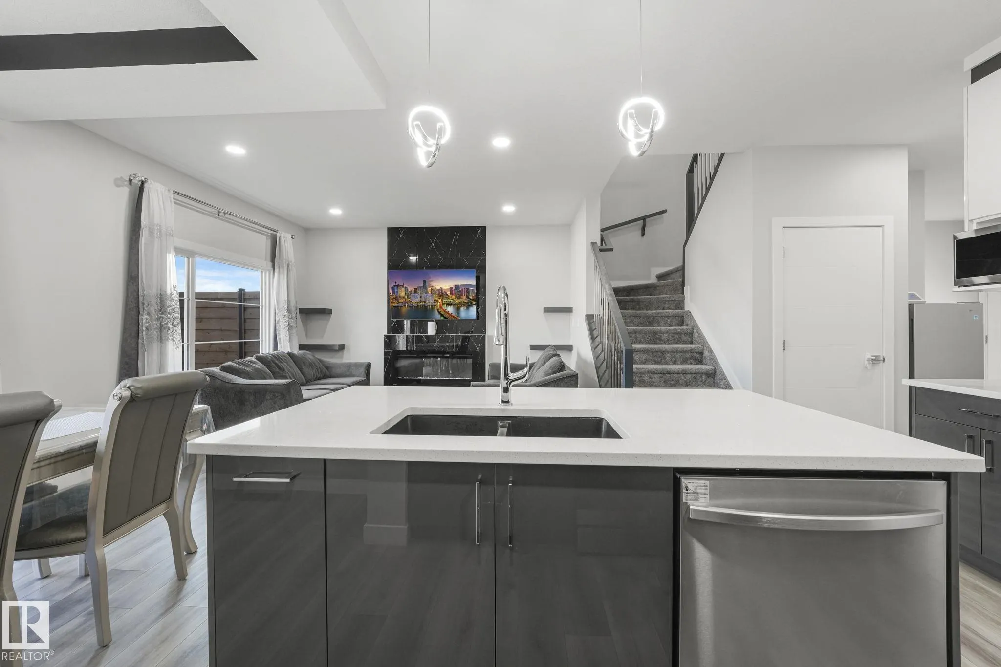 5325 KIMBALL Place