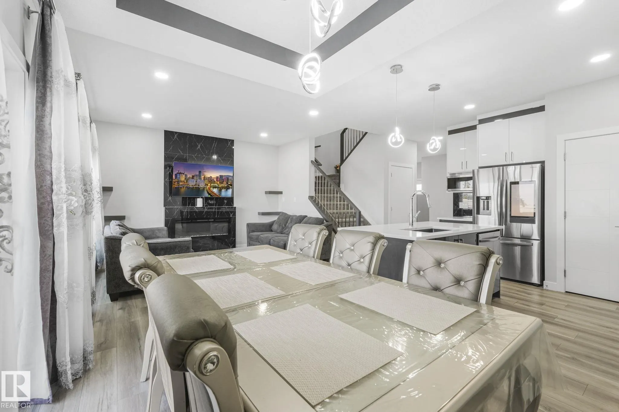 5325 KIMBALL Place