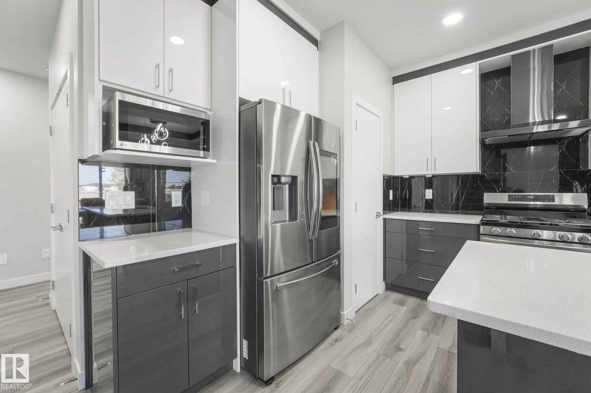 5325 KIMBALL Place