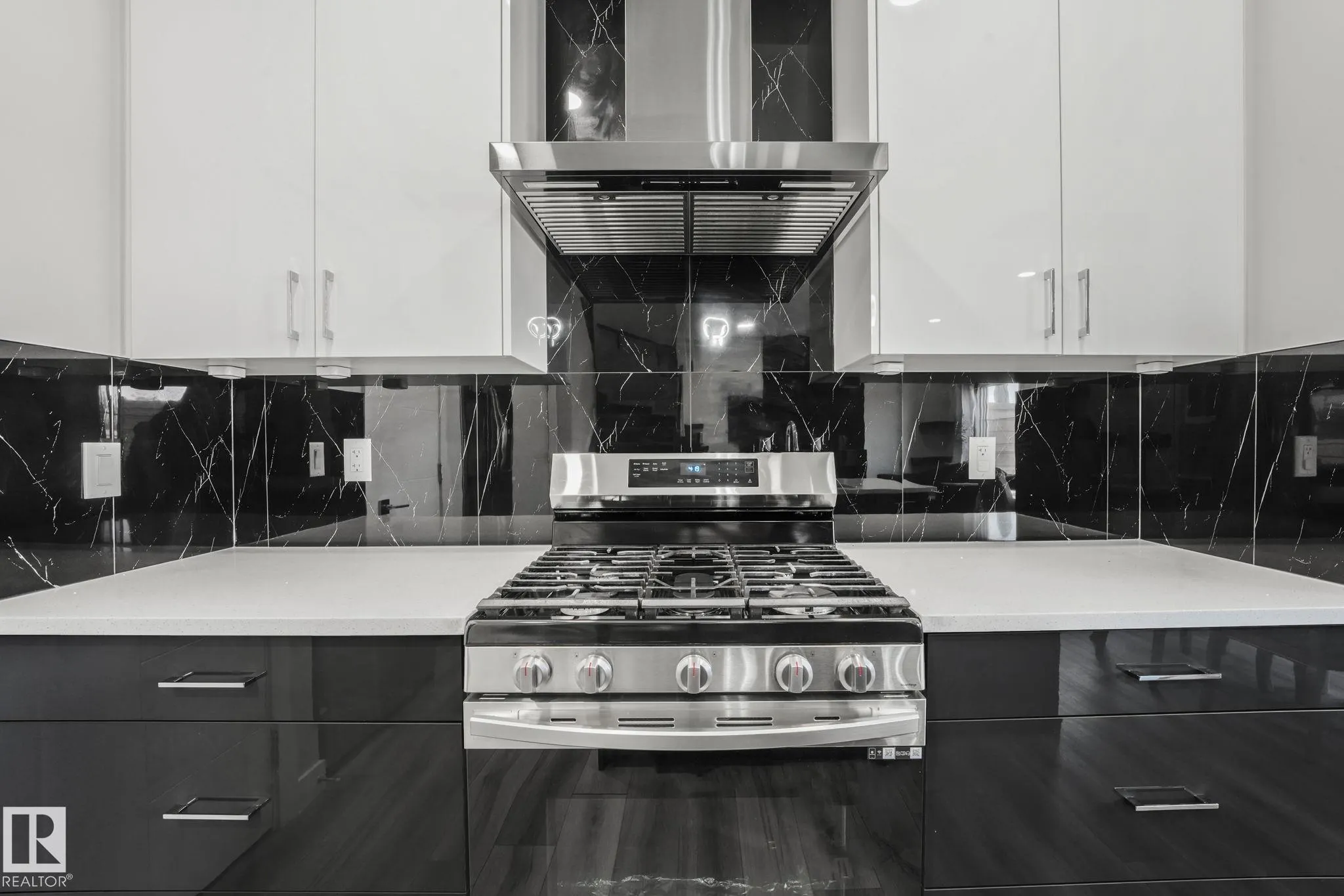 5325 KIMBALL Place