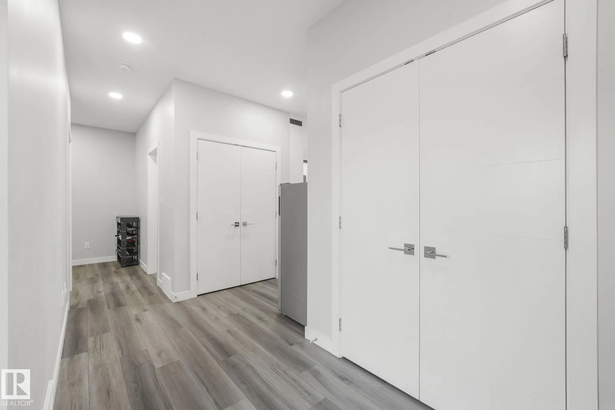 5325 KIMBALL Place