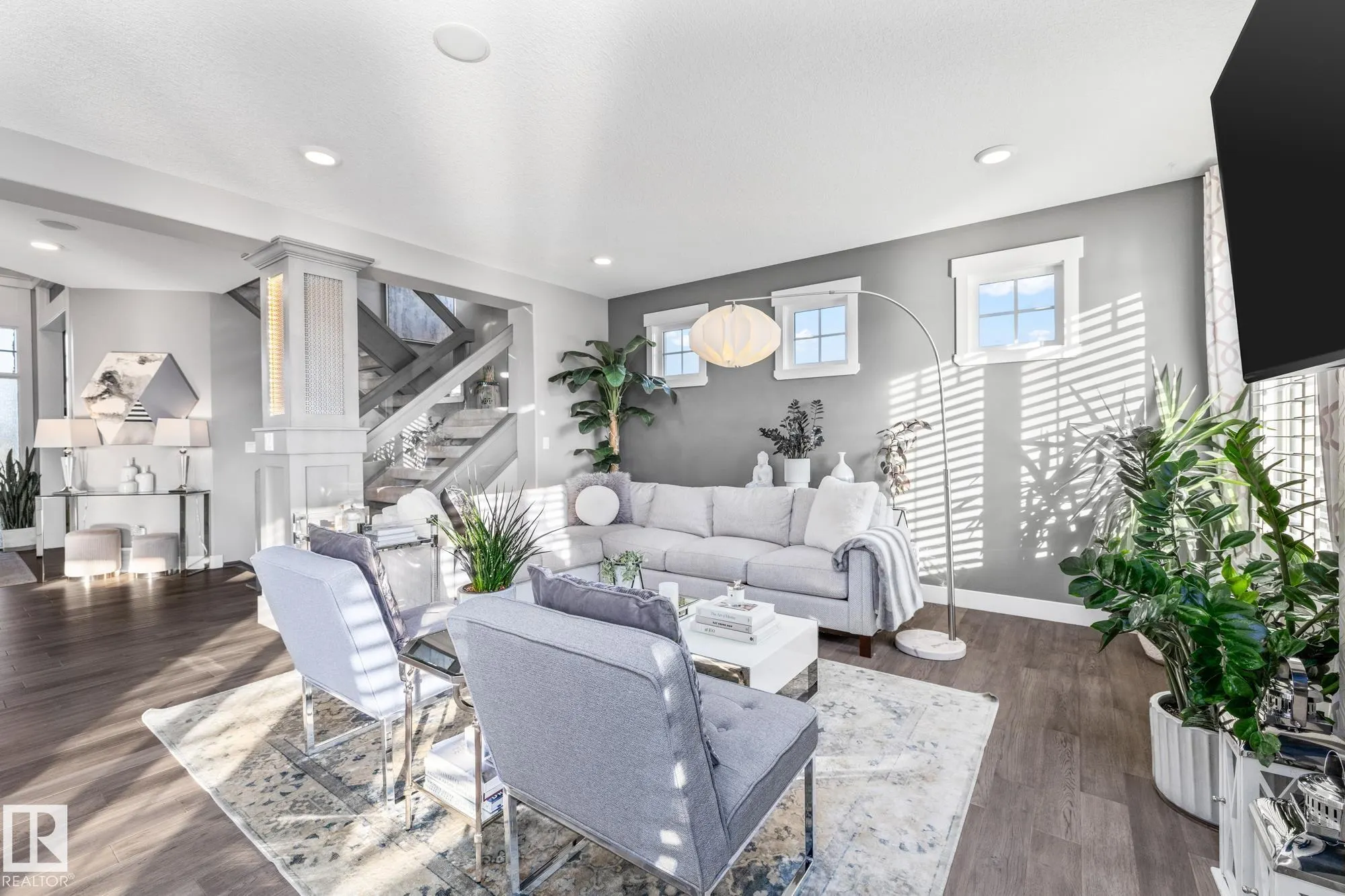 4210 VETERANS Way