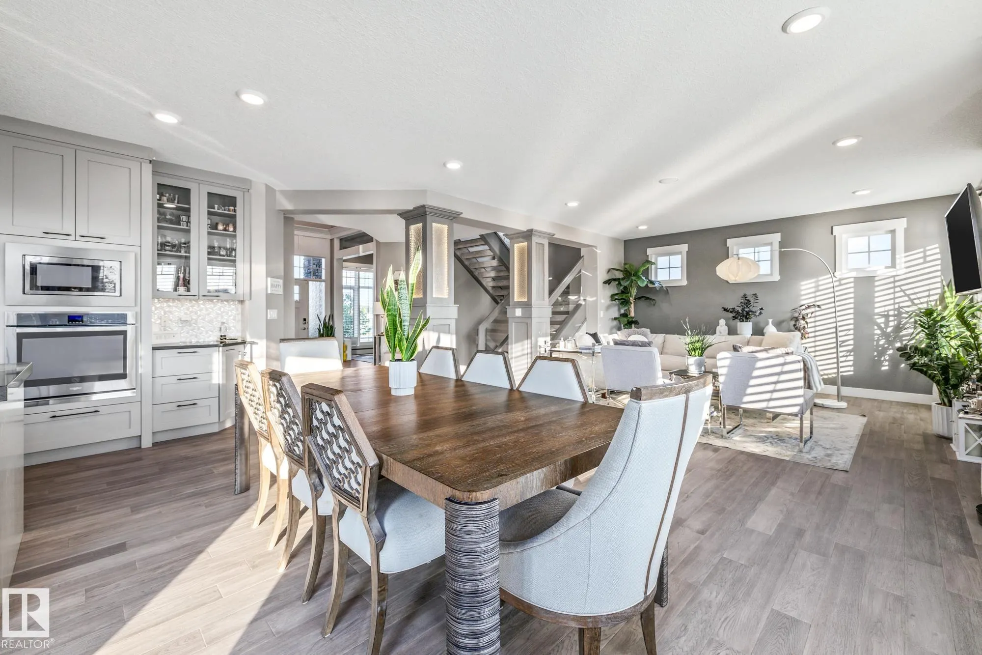 4210 VETERANS Way