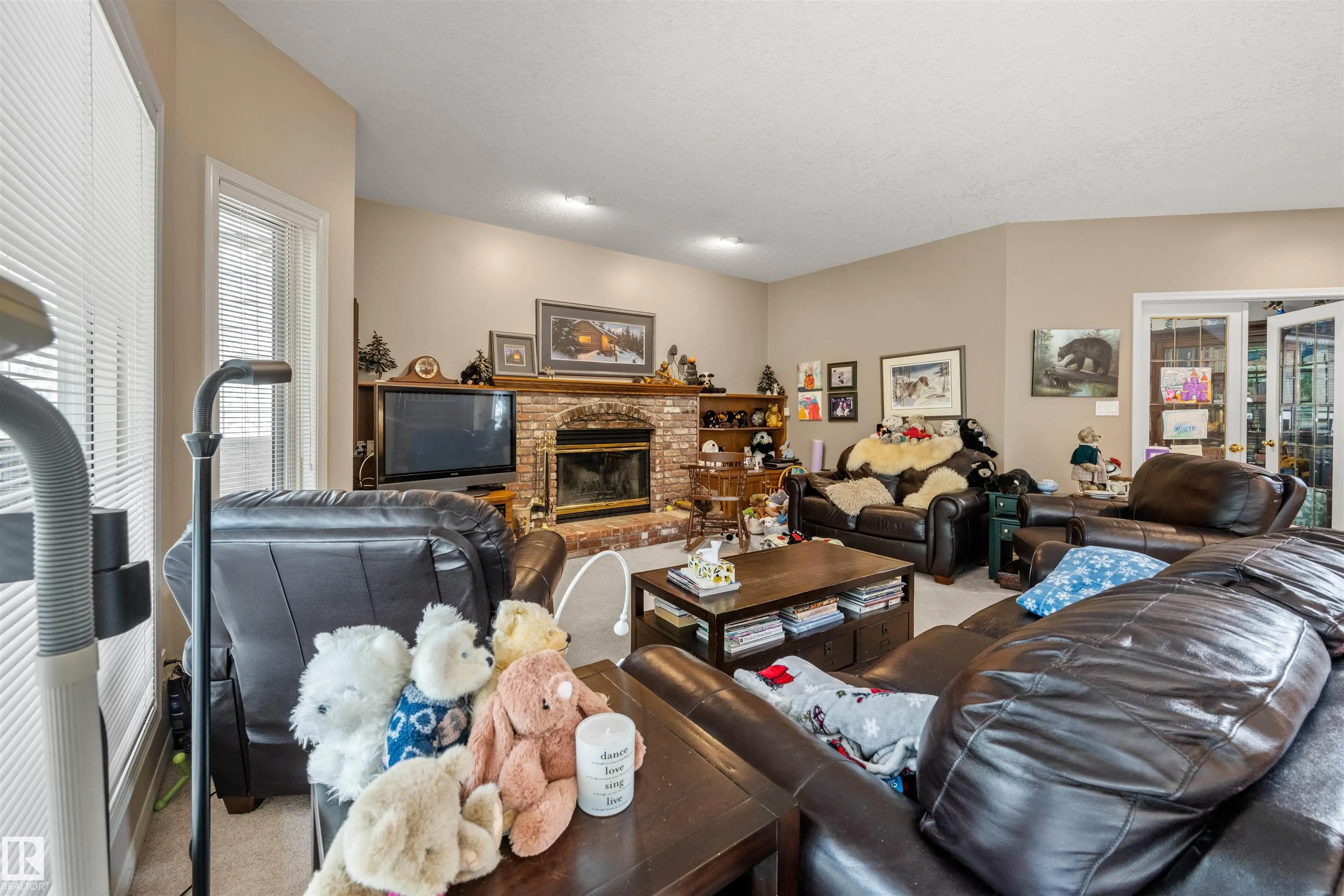 403 TWIN BROOKS Crescent