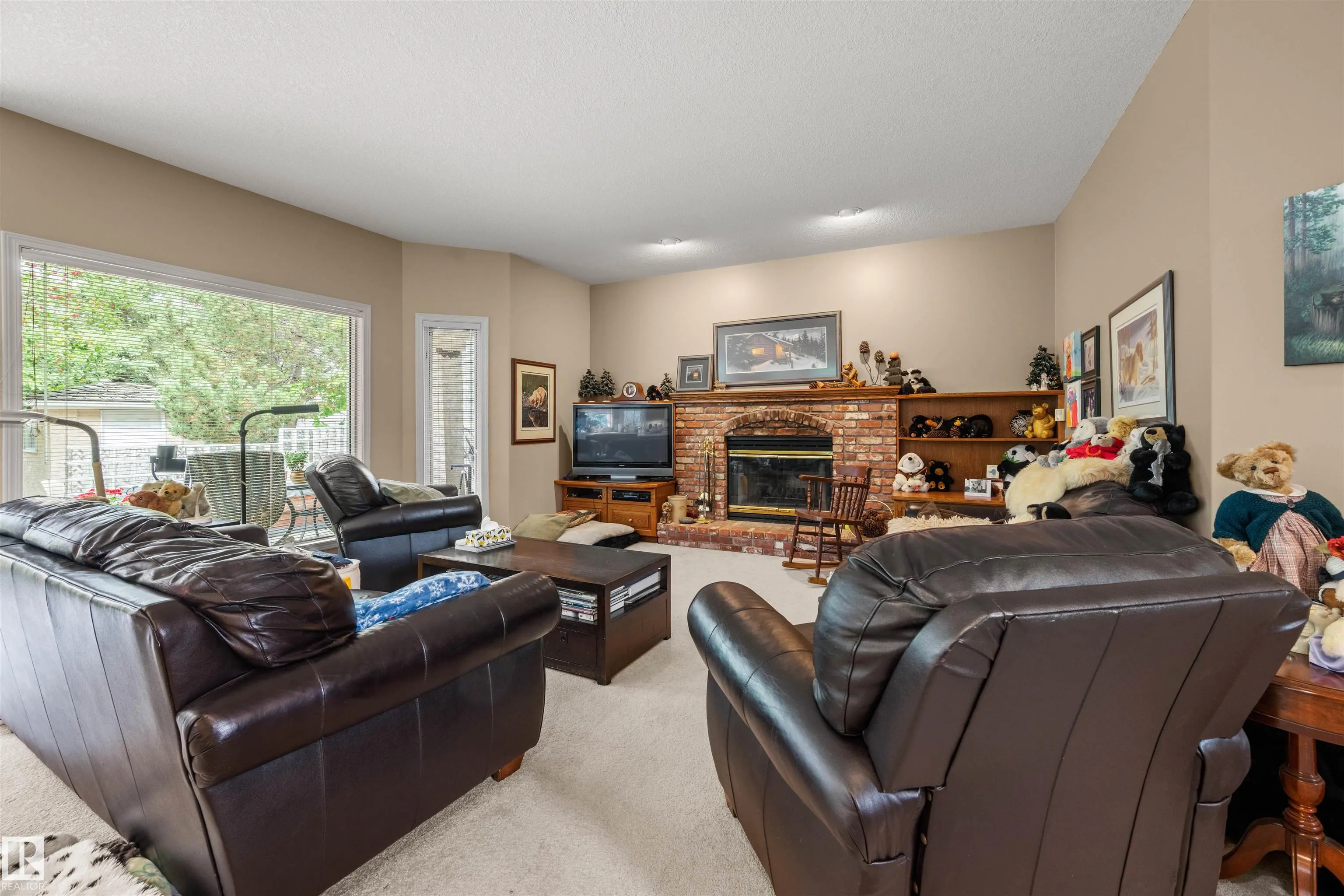 403 TWIN BROOKS Crescent