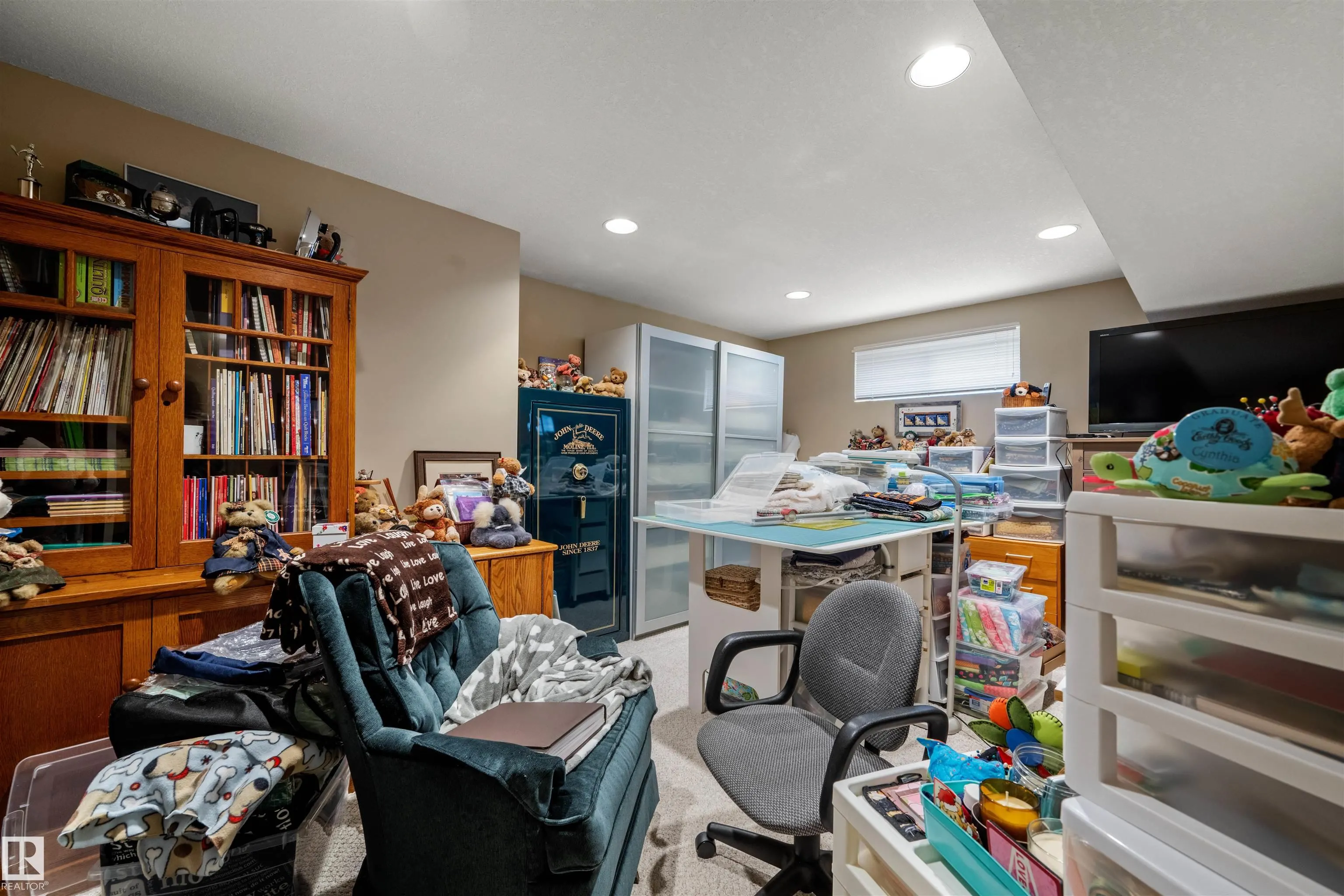 403 TWIN BROOKS Crescent