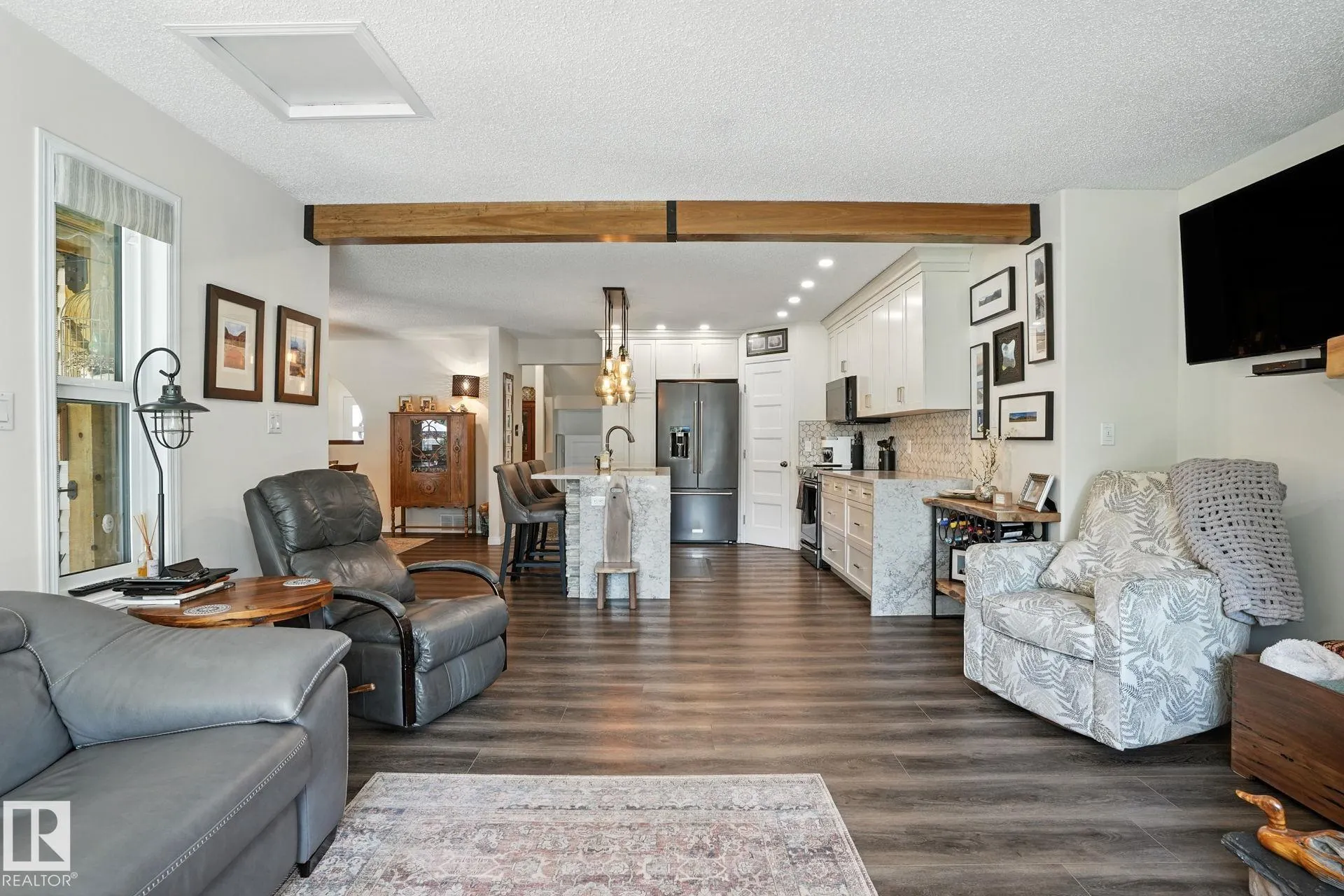 53 CREEKSIDE Way
