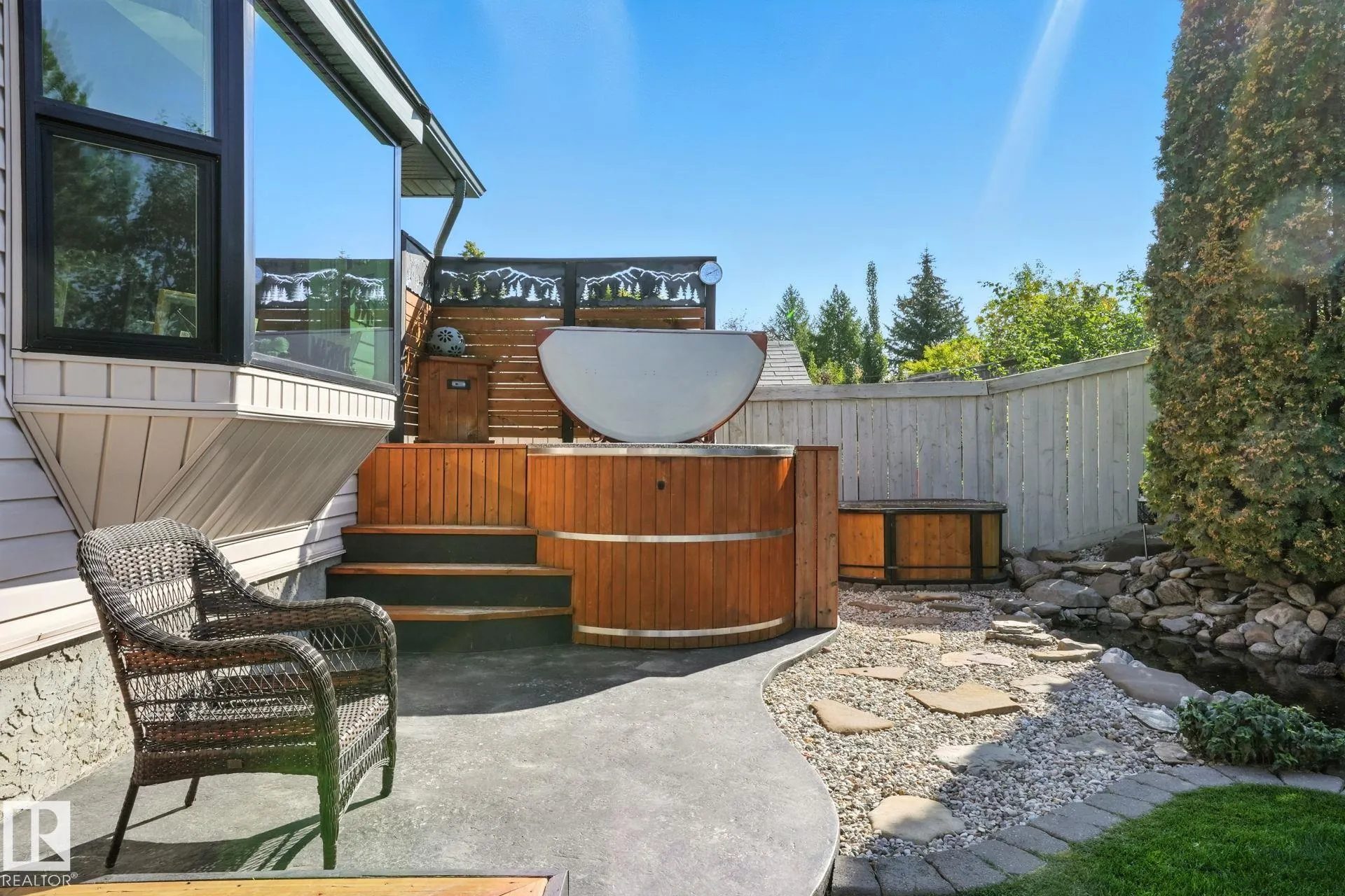 53 CREEKSIDE Way