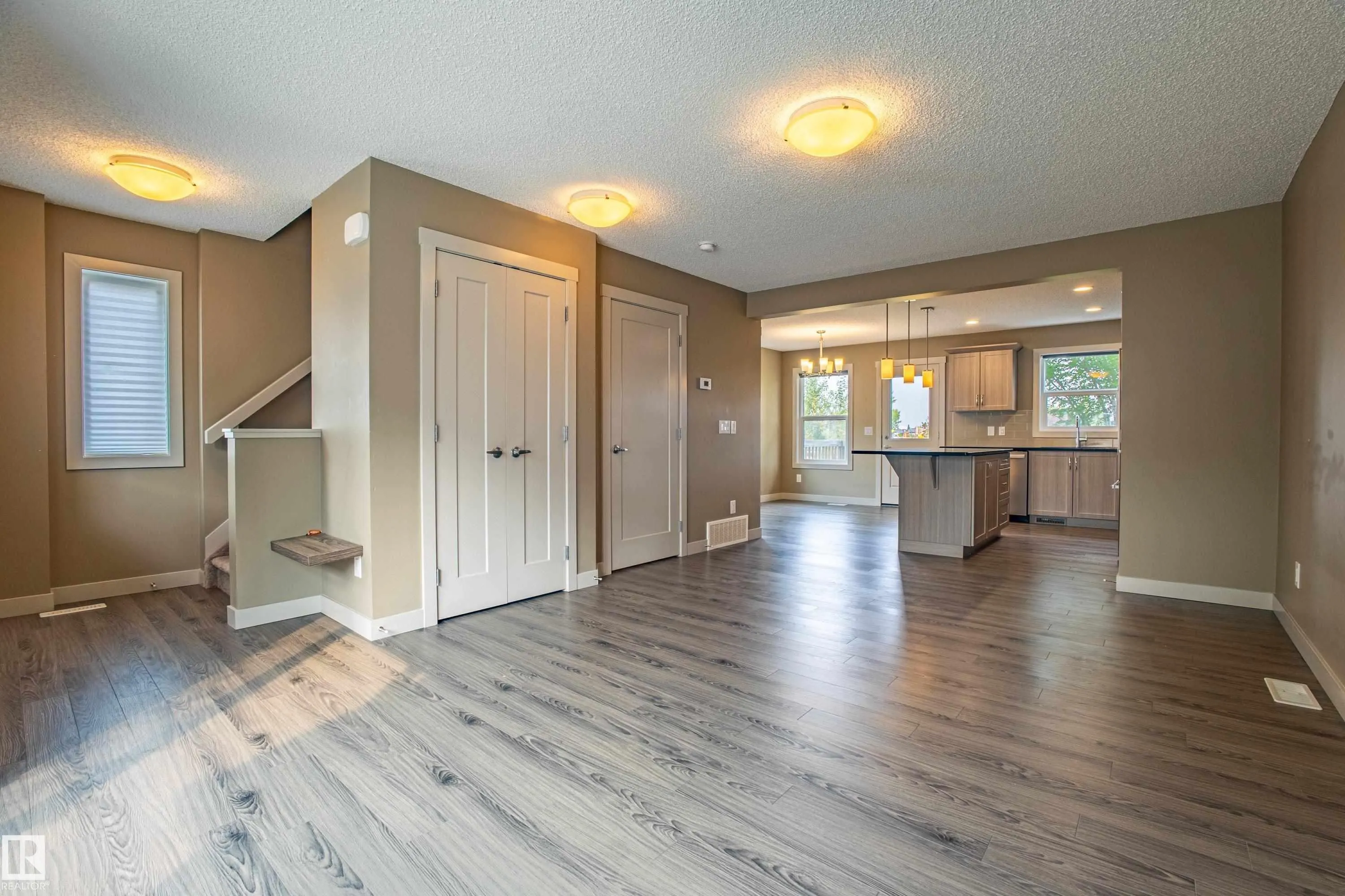 2121 HADDOW Drive