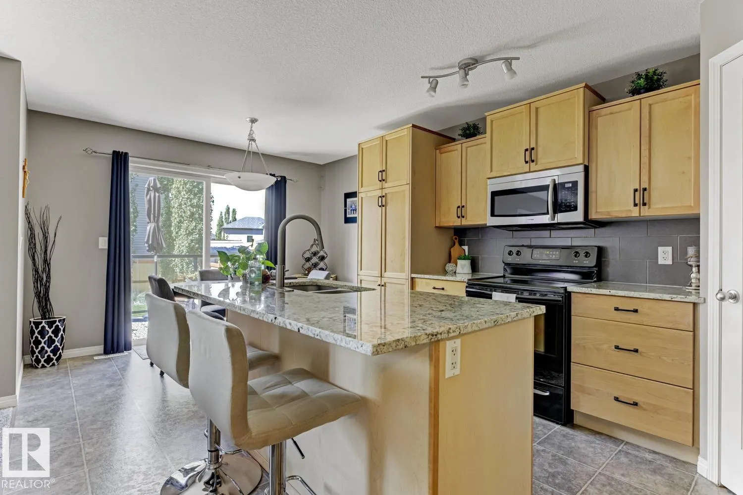 316 SOUTHWICK Boulevard