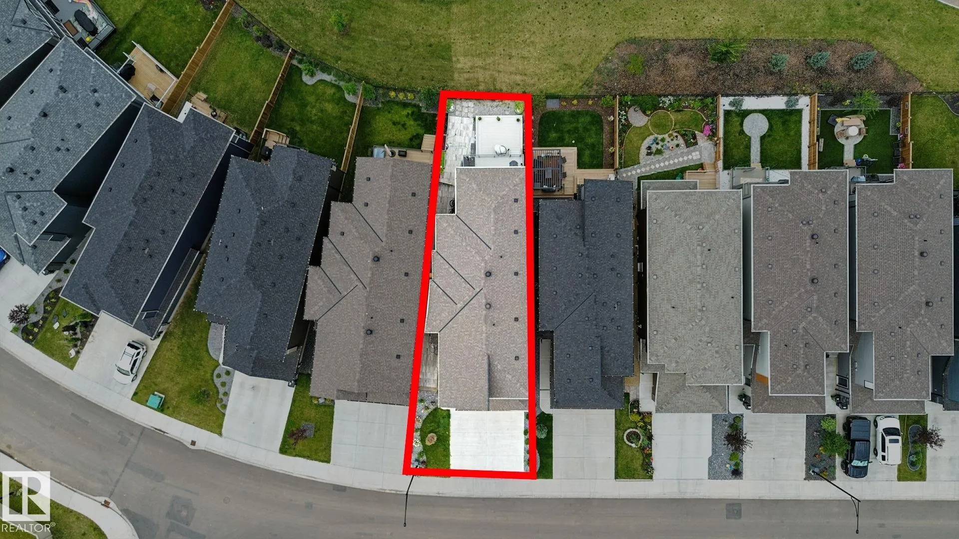 1048 GOLDFINCH Way