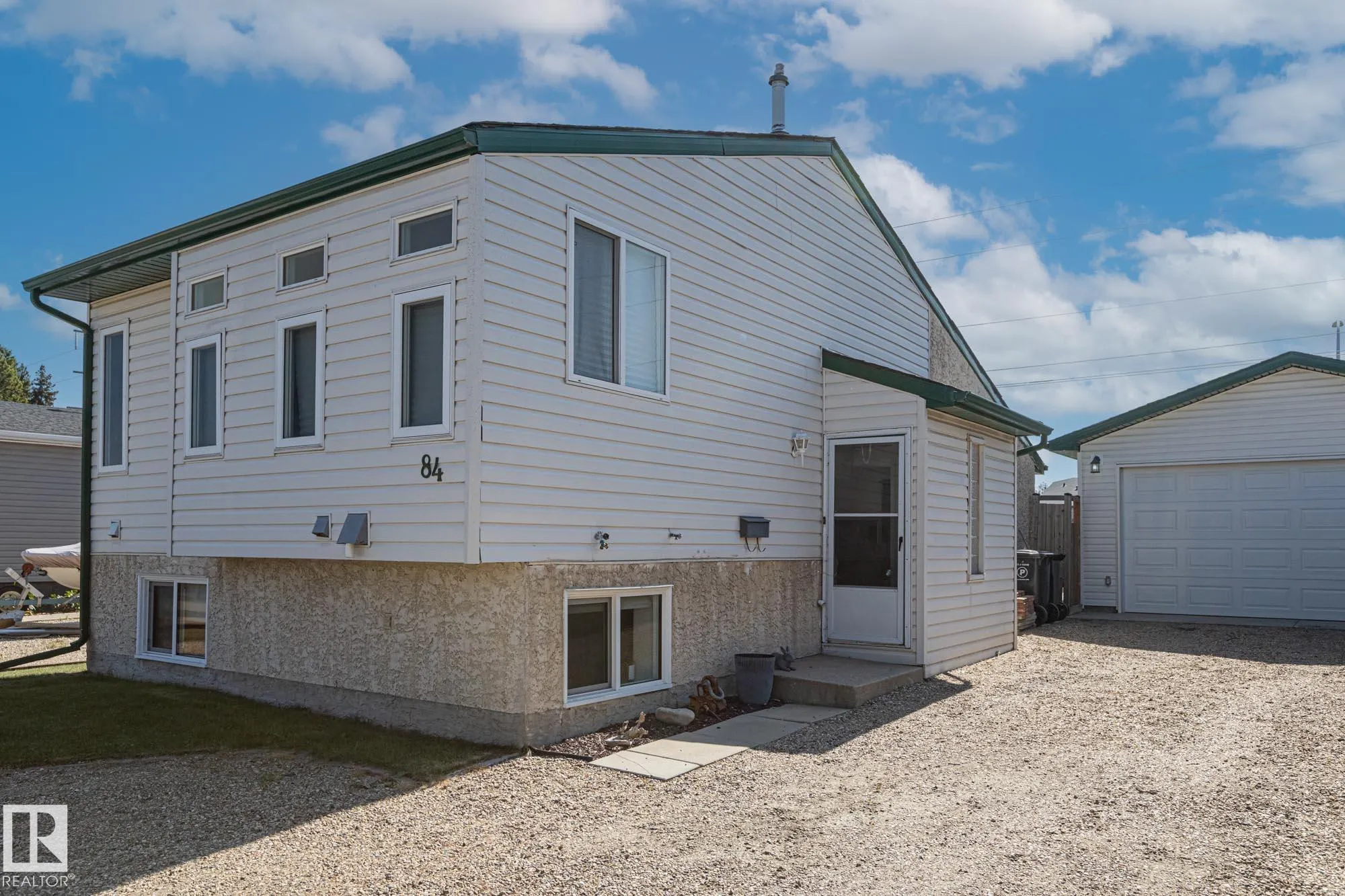 84 CHUNGO Crescent