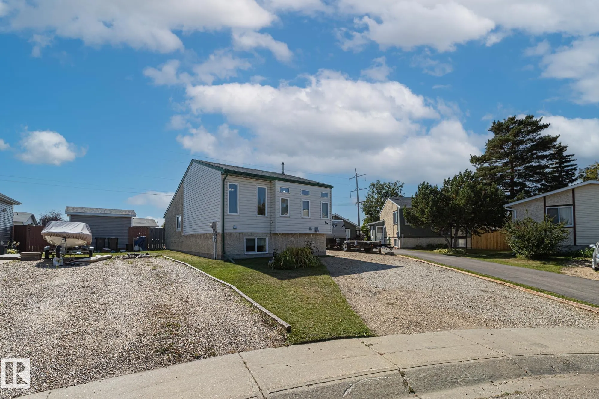 84 CHUNGO Crescent