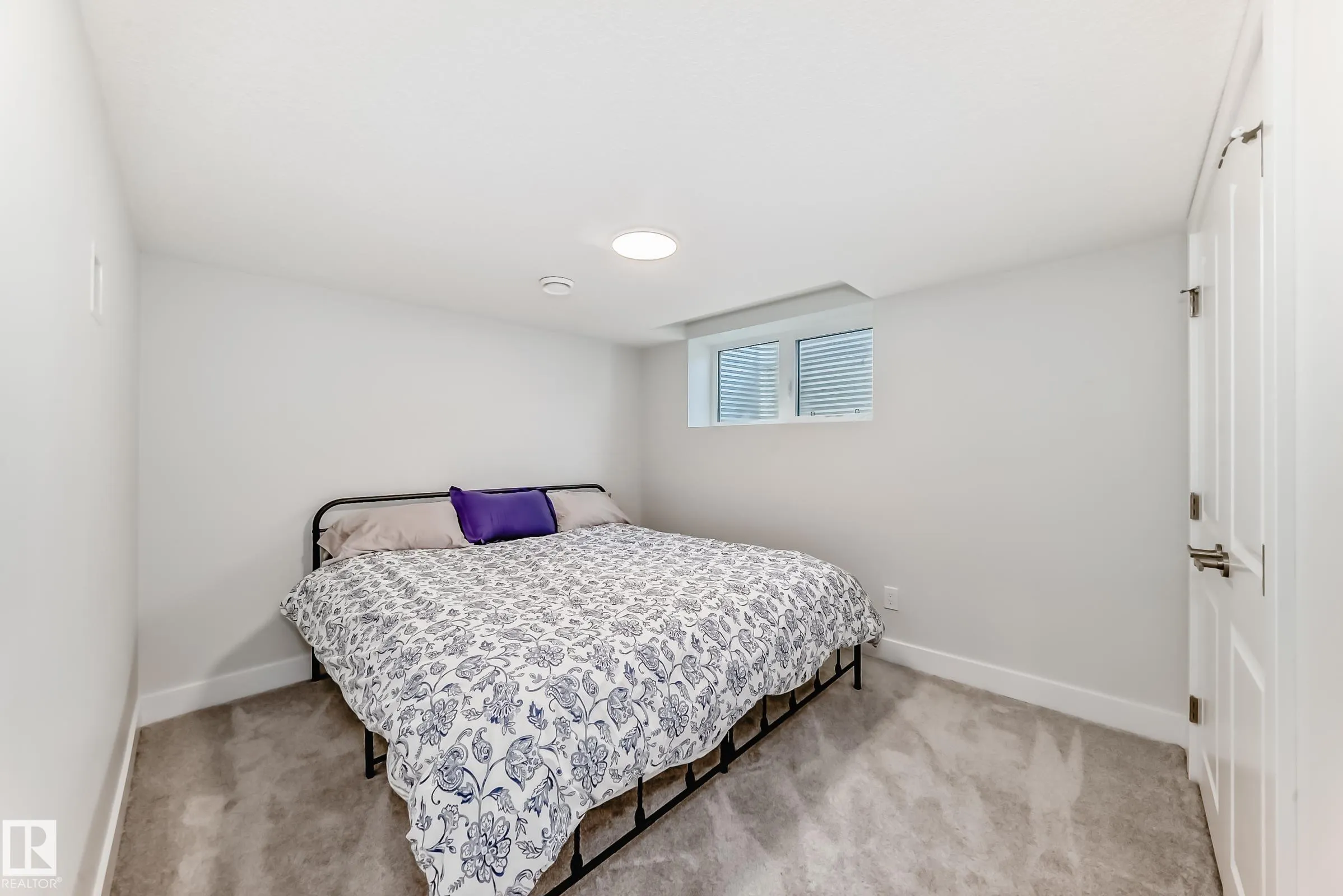 433 Pioneer Road