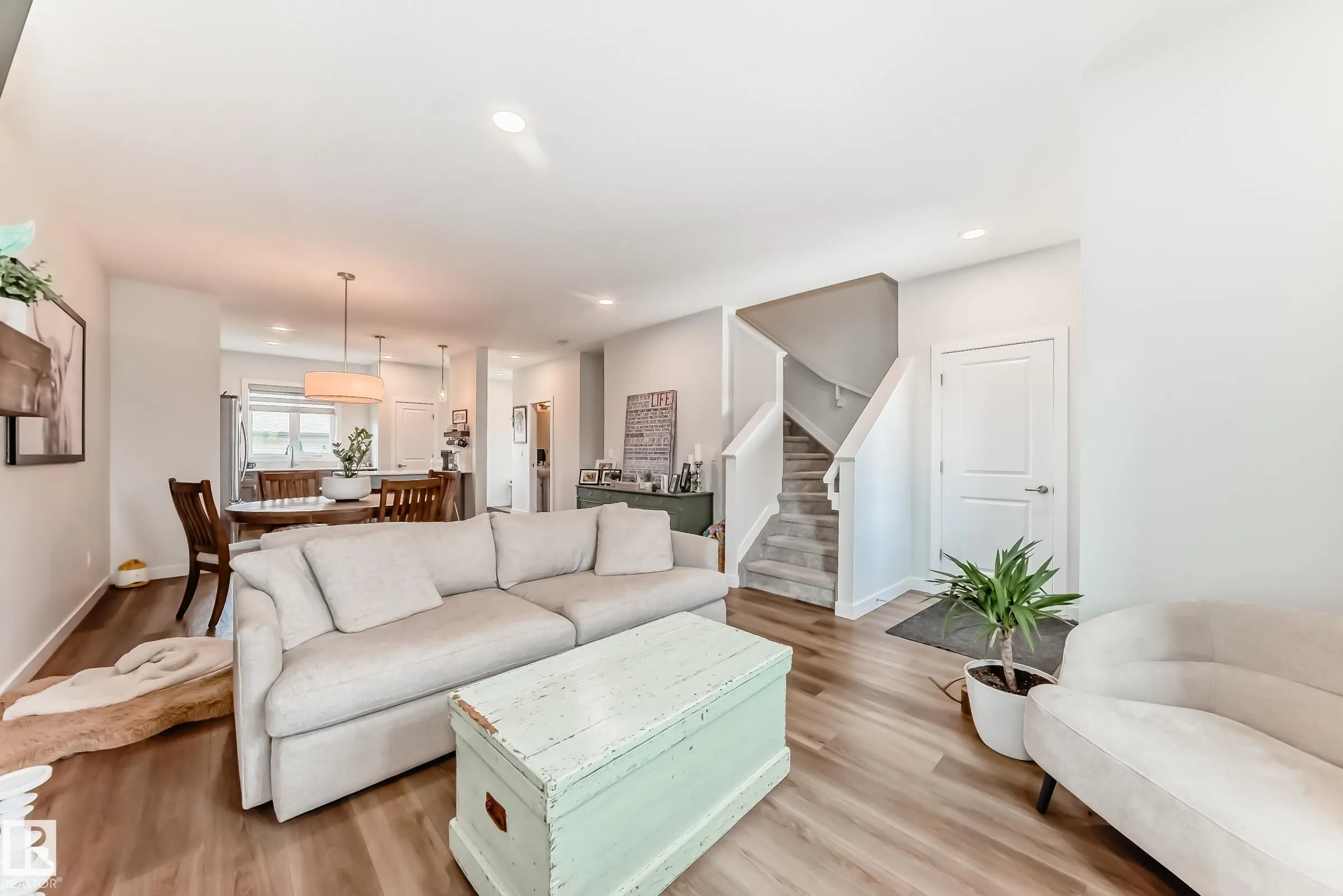 433 Pioneer Road