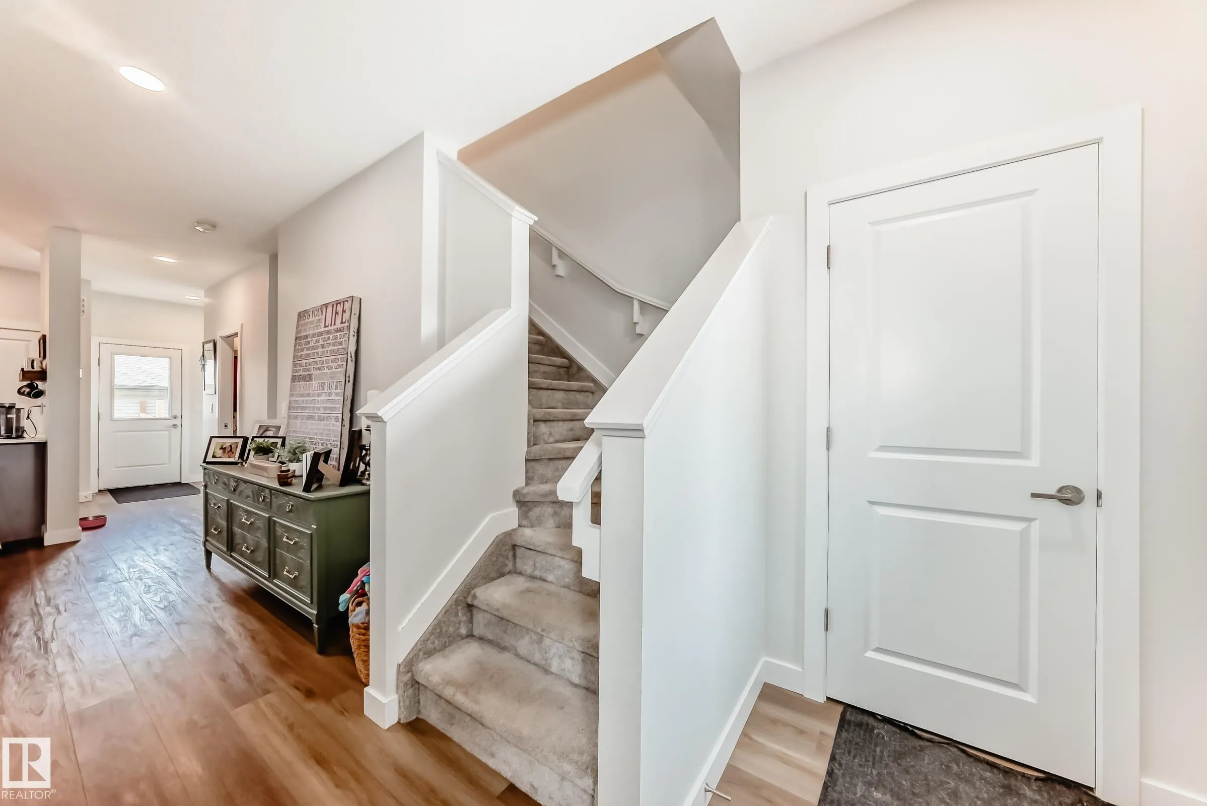 433 Pioneer Road