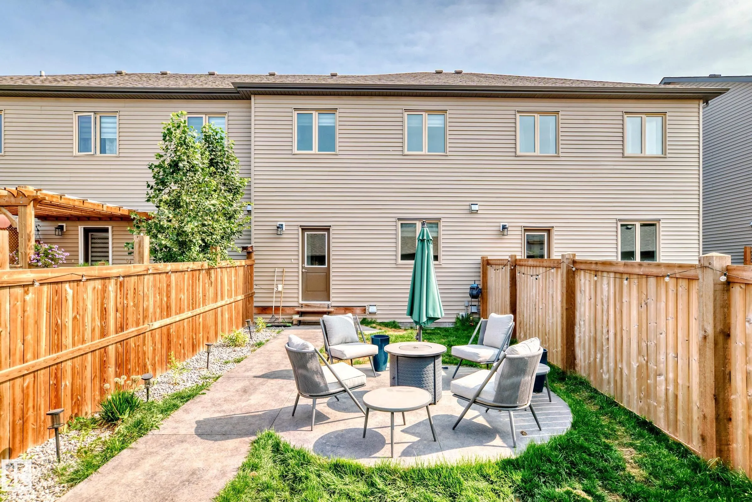 433 Pioneer Road