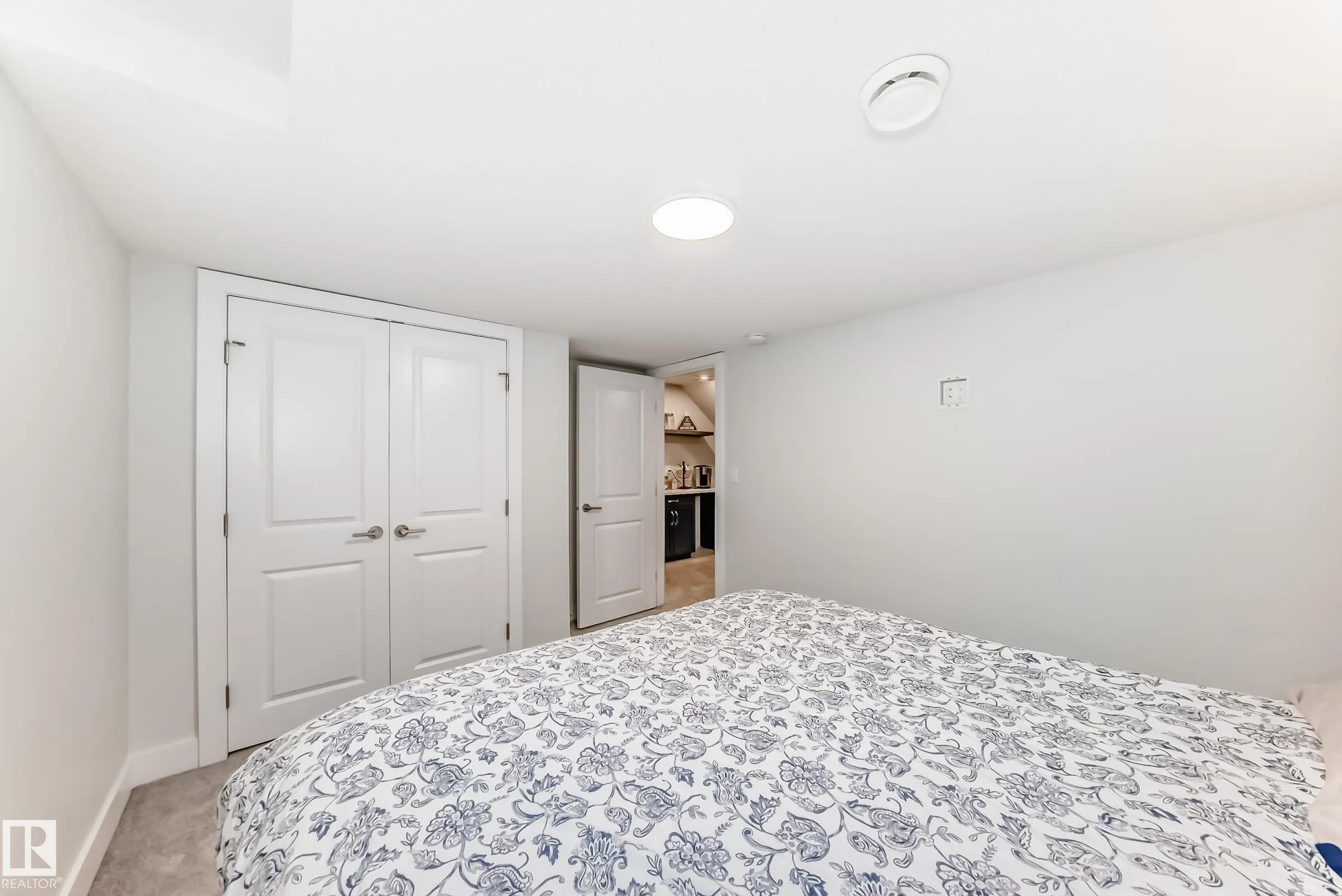 433 Pioneer Road