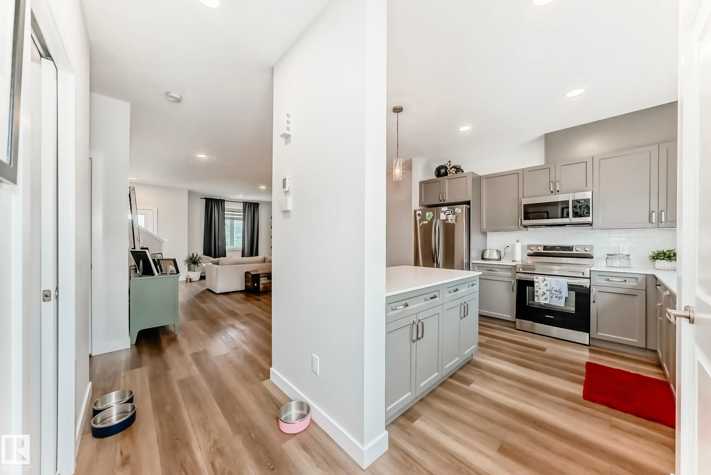 433 Pioneer Road
