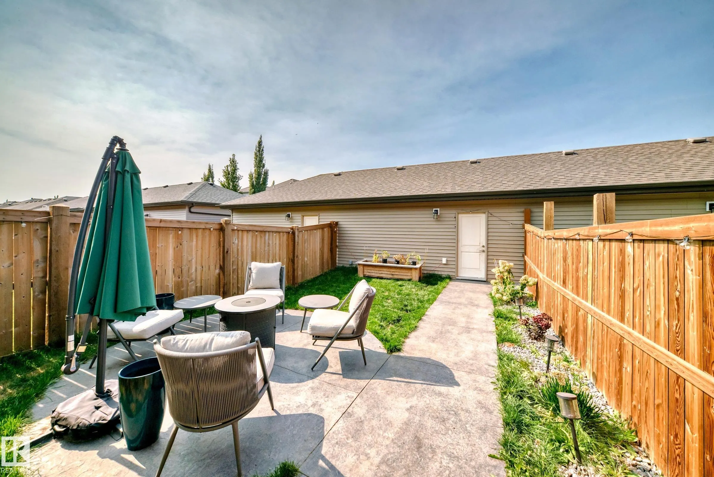 433 Pioneer Road