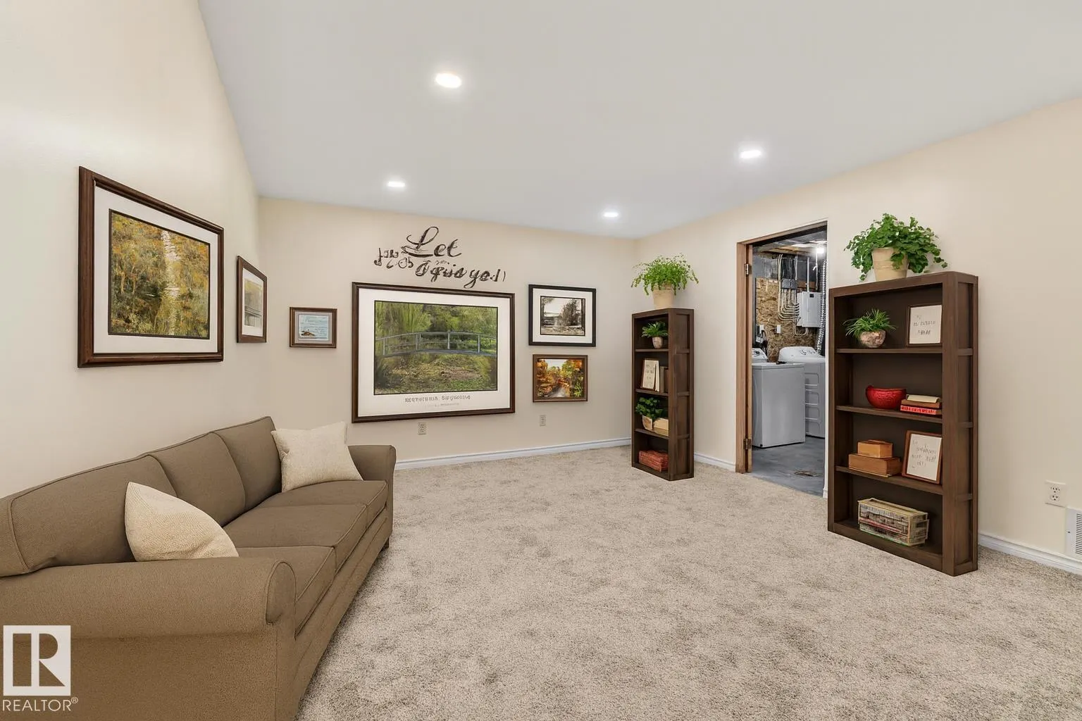 116 WOODSTOCK NW