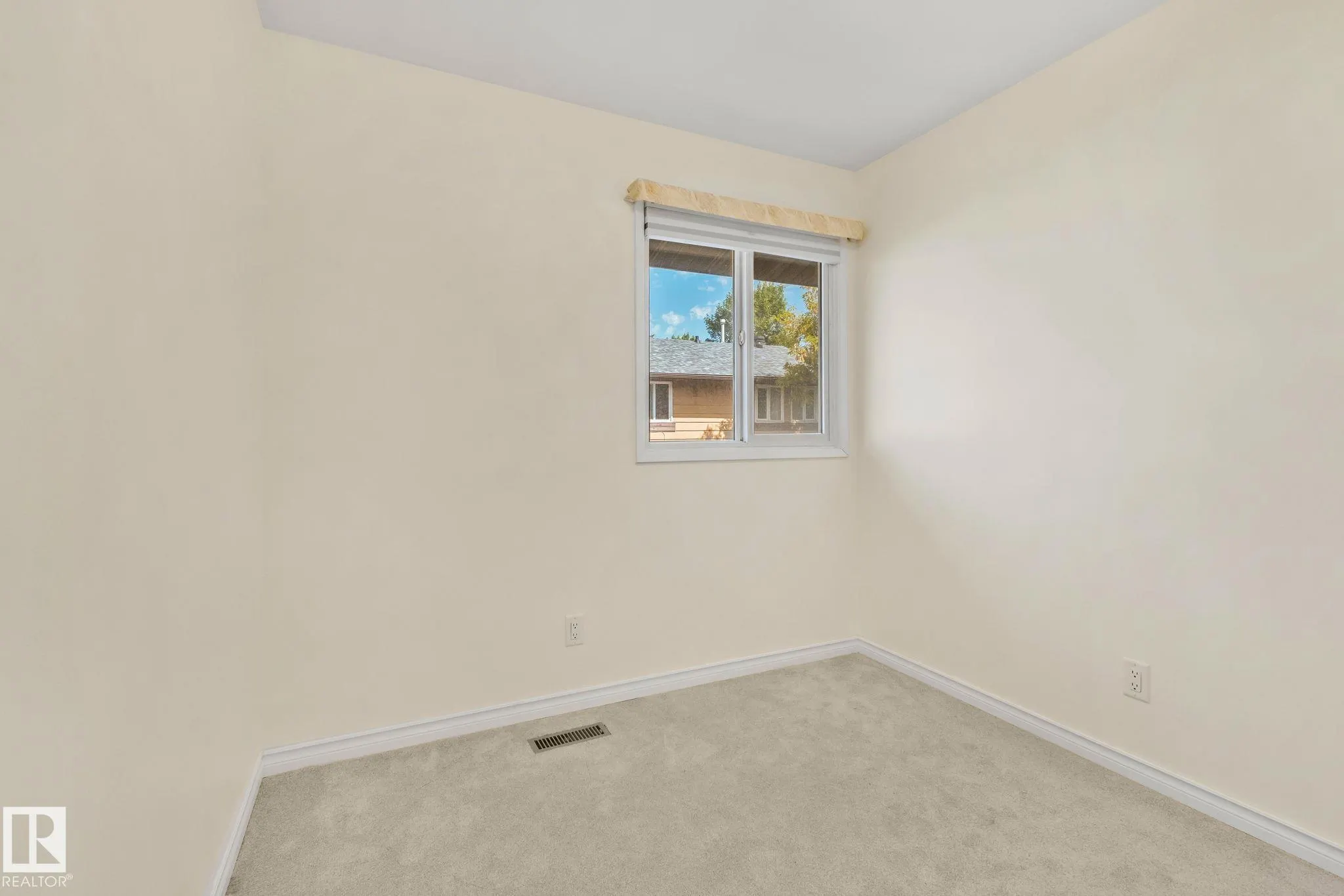 116 WOODSTOCK NW