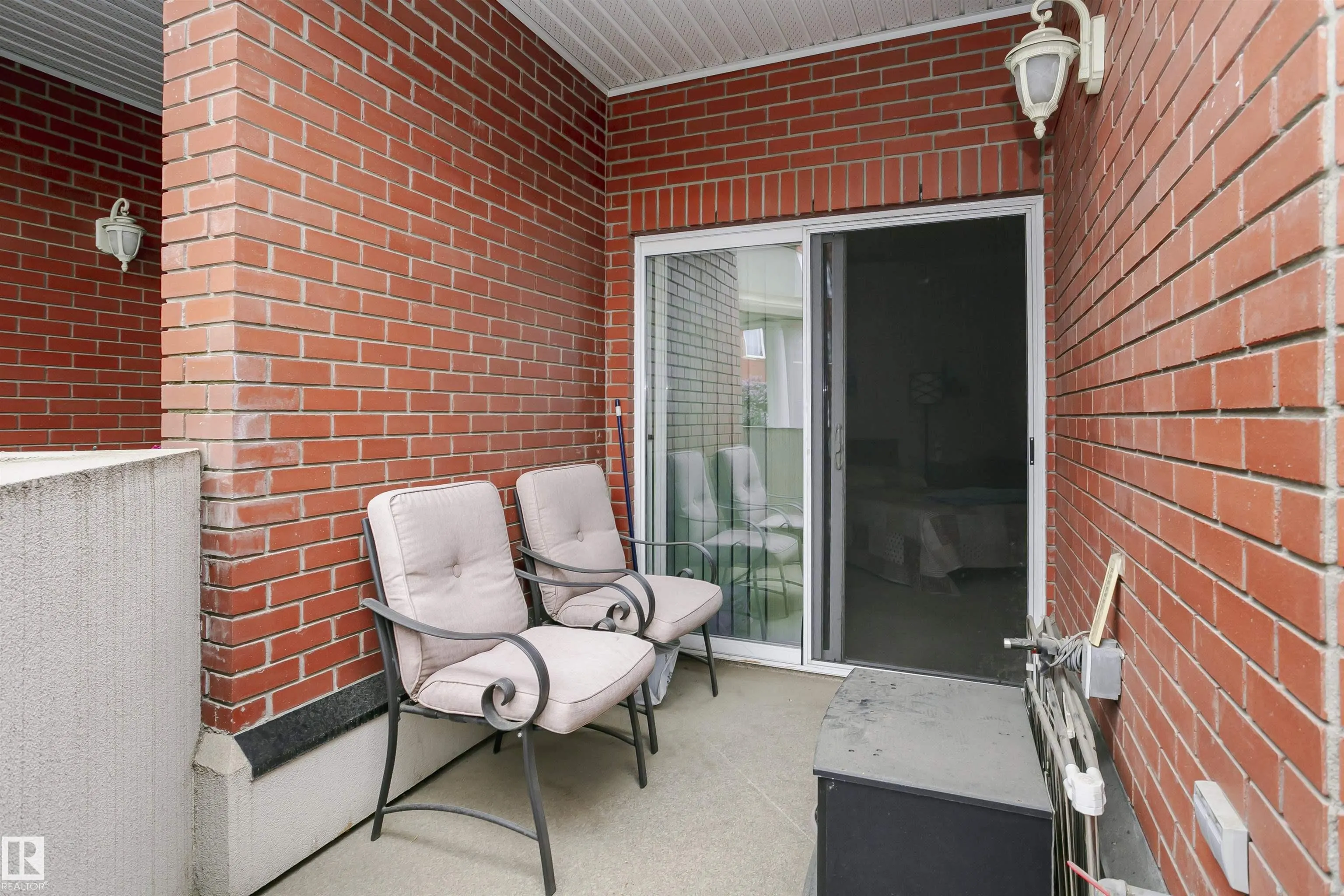 260 STURGEON Road