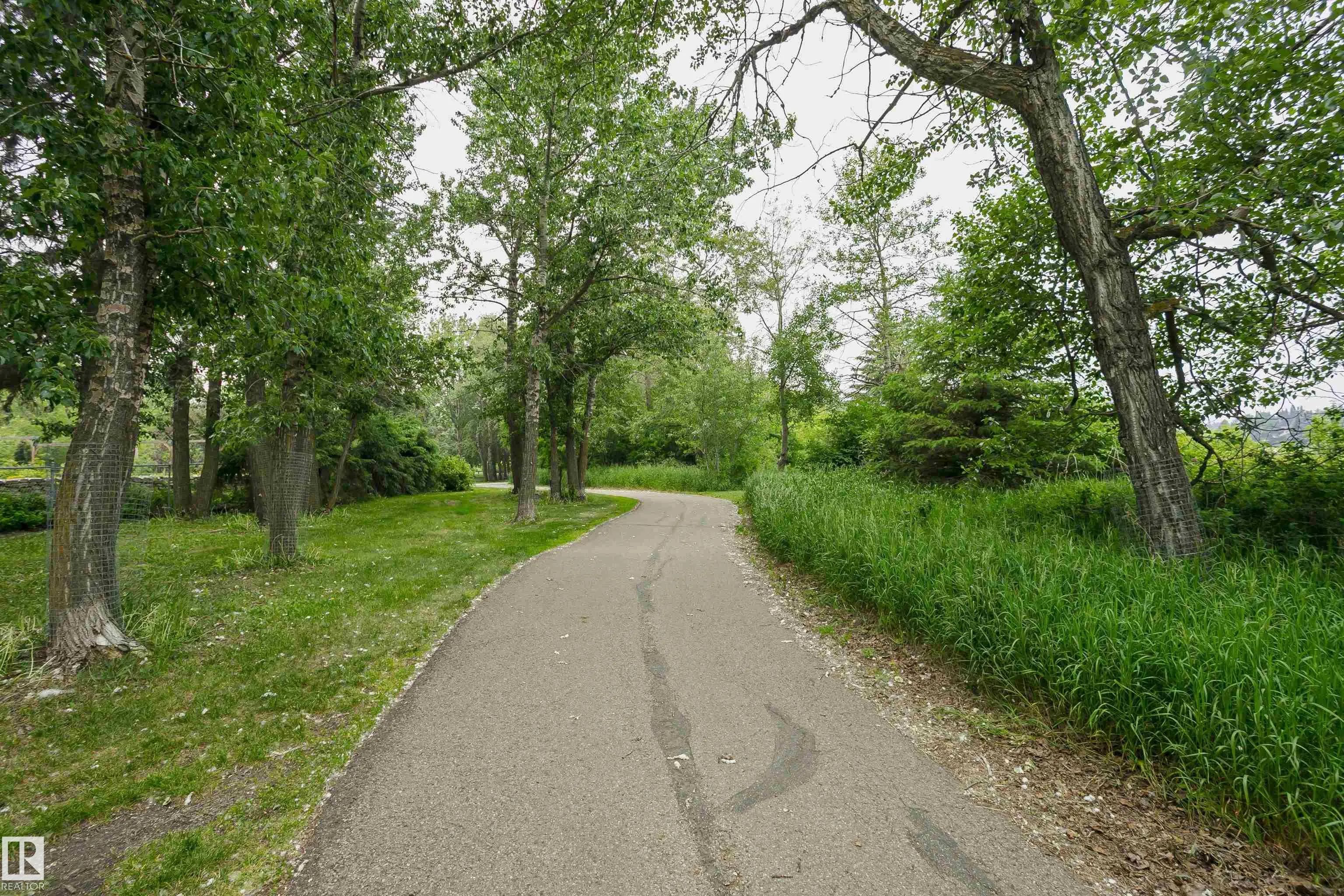 260 STURGEON Road