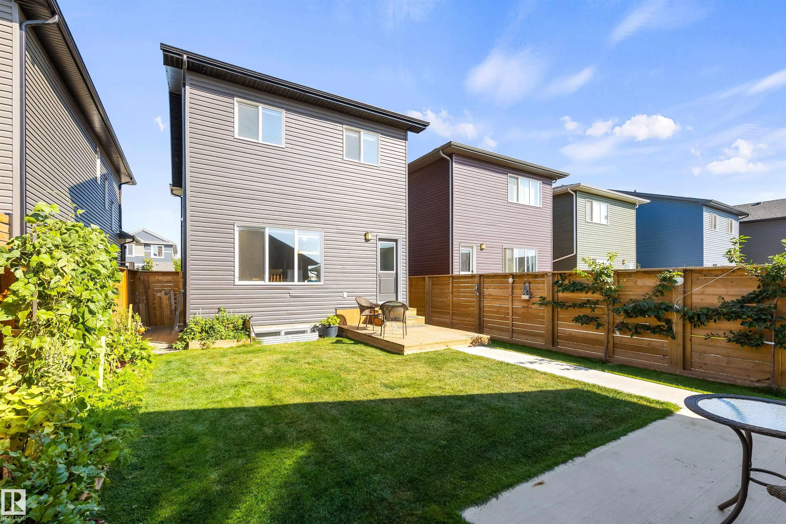 58 REDSPUR Drive