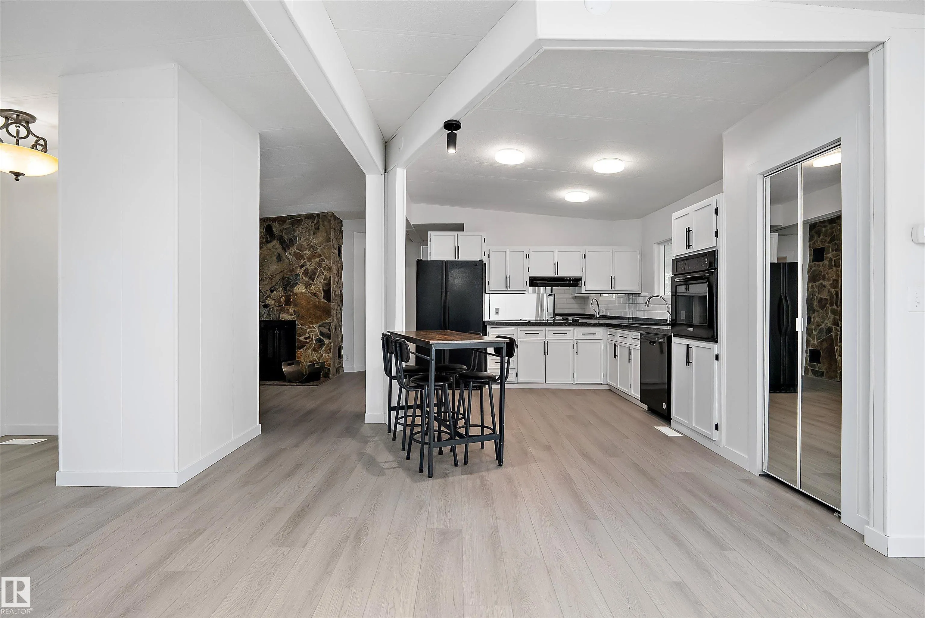 95 Ridgeway Drive