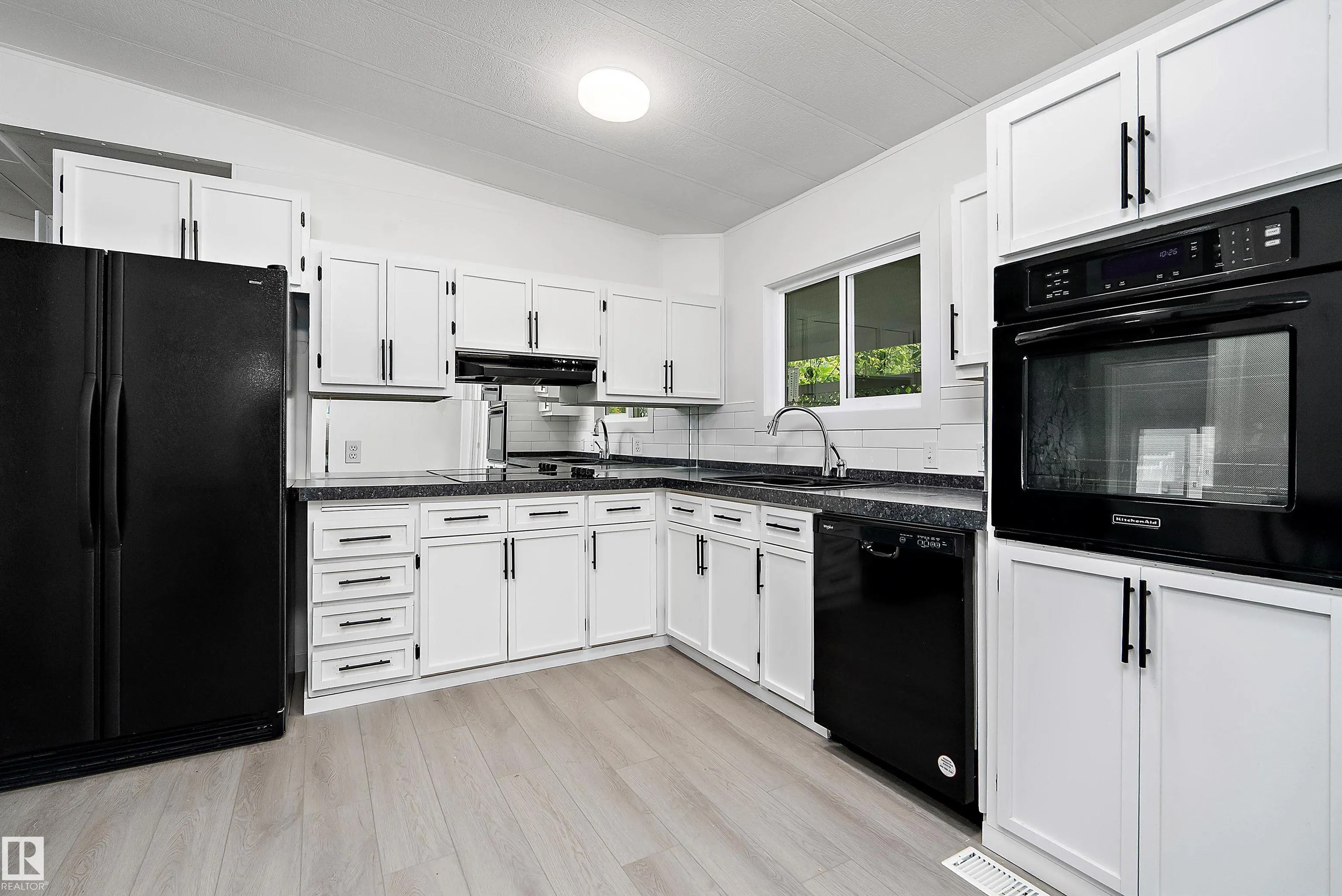 95 Ridgeway Drive