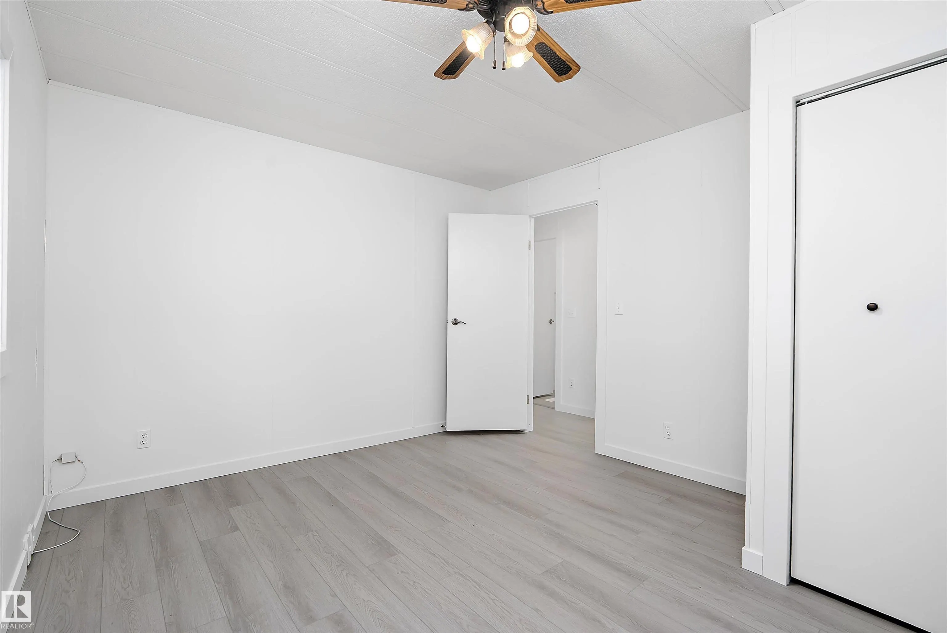 95 Ridgeway Drive