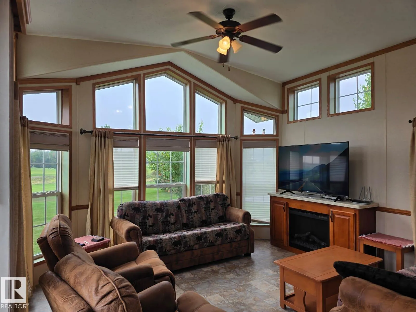 225 53126 Range Road 70