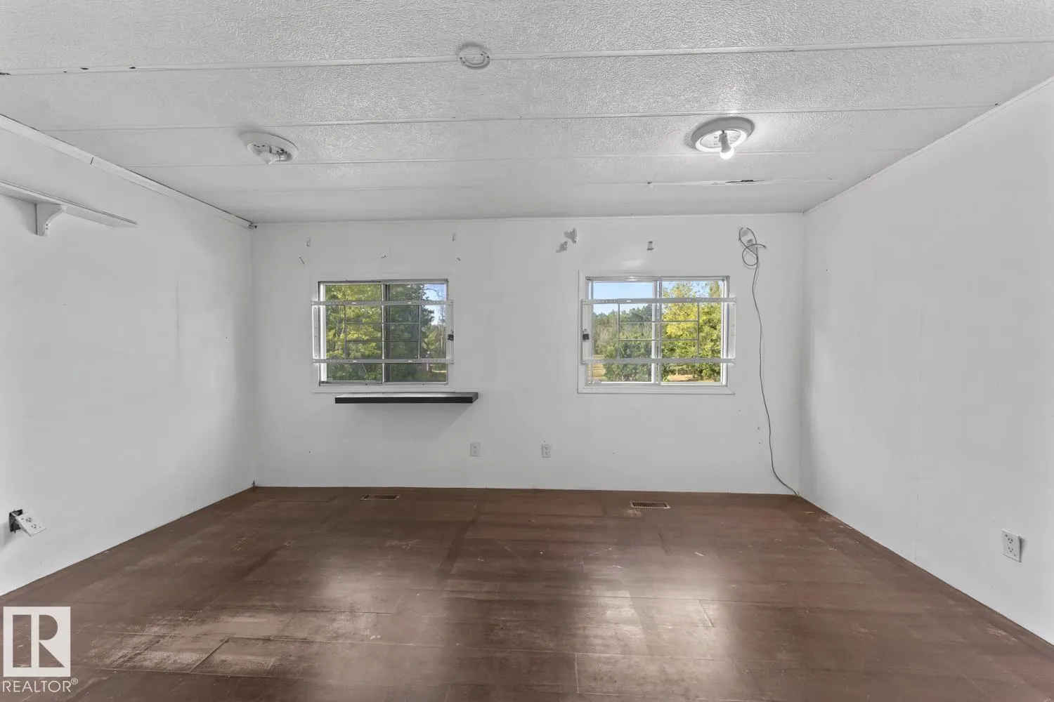 11411 HGHWAY 28