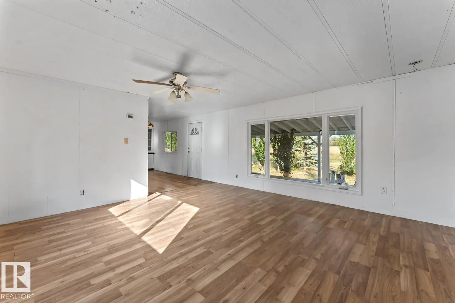 11411 HGHWAY 28
